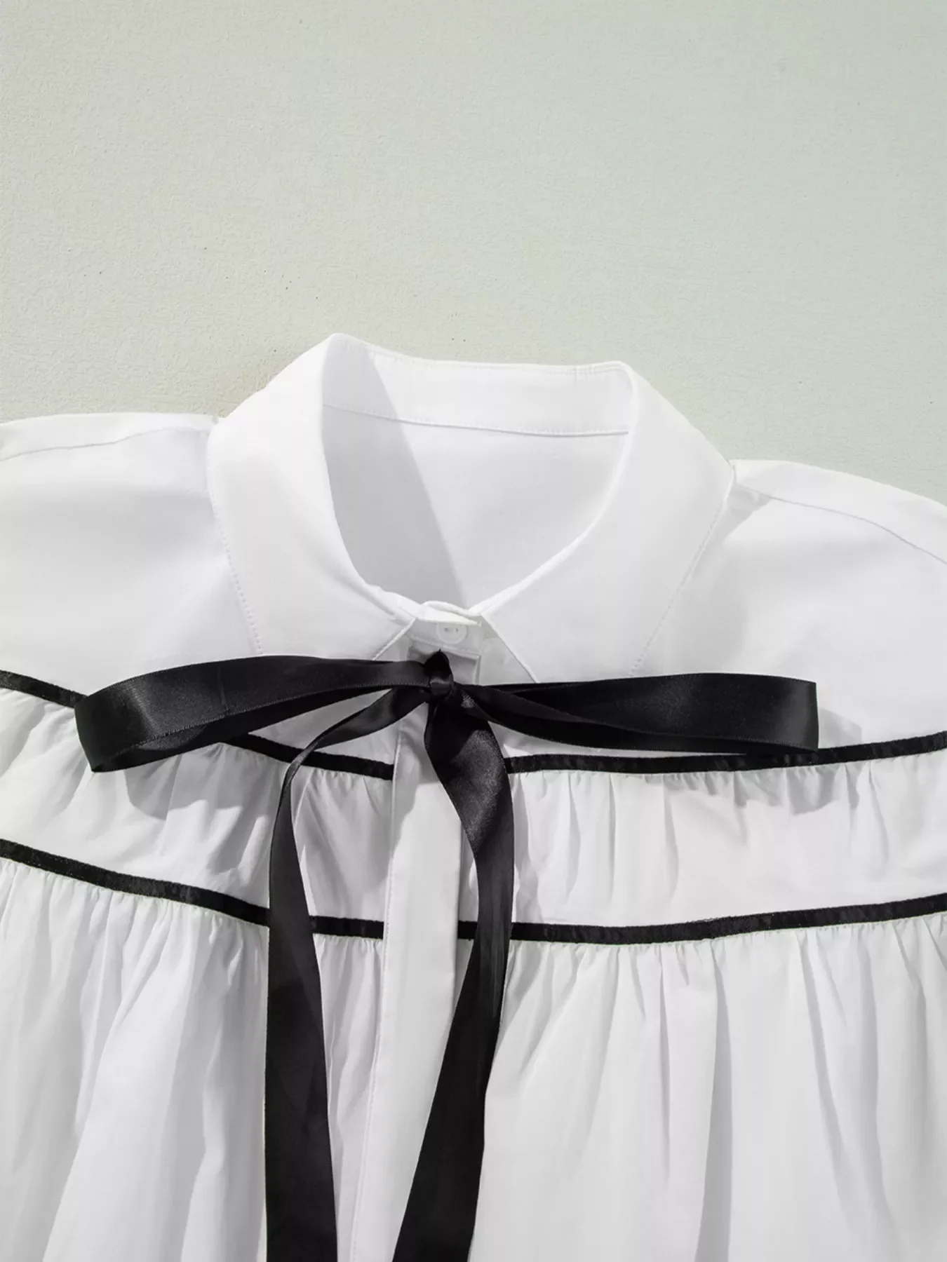 Elegant Contrast Bow-Tie Ruffle Blouse - Image 6