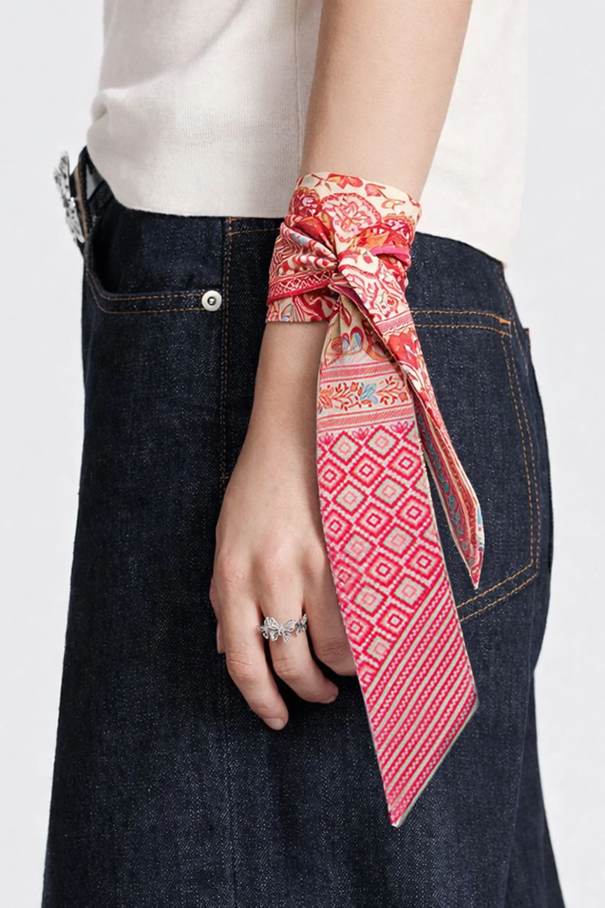Ethnic Pattern Skinny Scarf