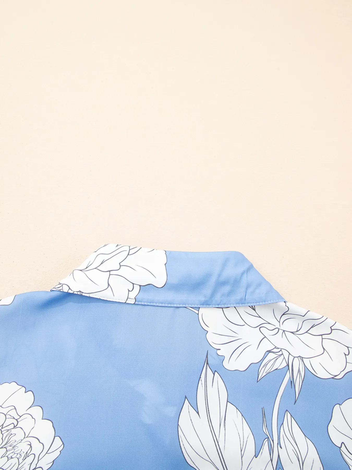 Floral Print Button Up Pleated Detail Puff Sleeve Shirt - Image 5
