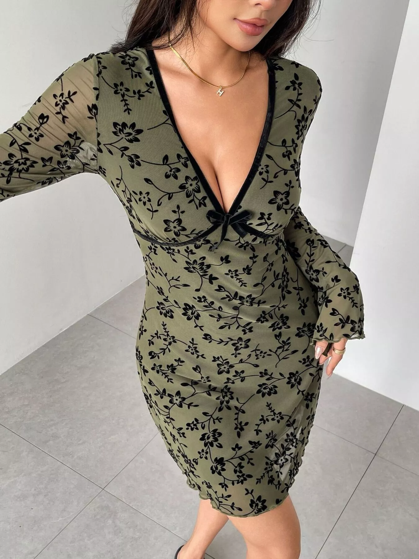 Floral Print Flare Sleeve Mini Dress - Image 5