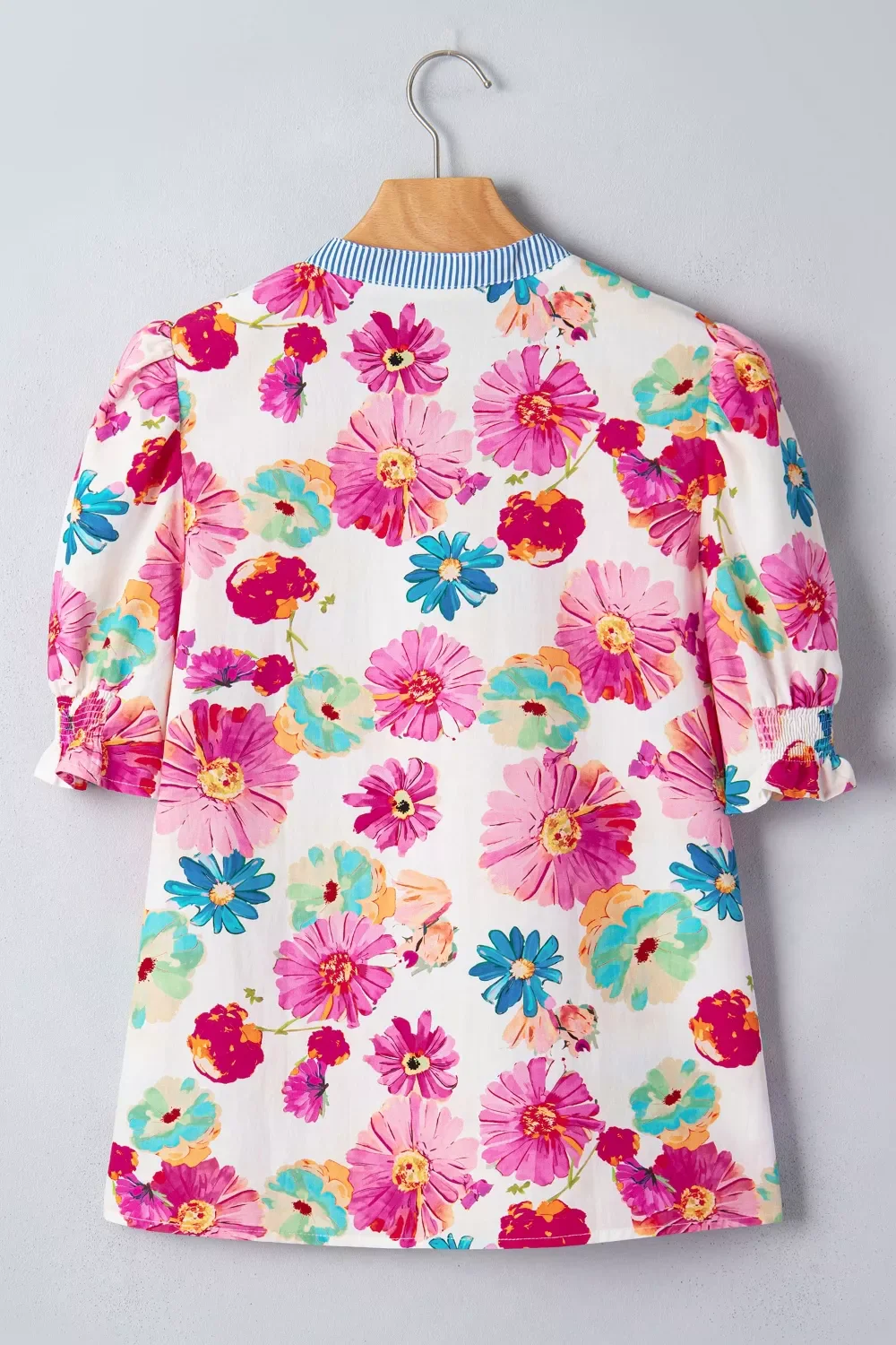 Floral Print Short Puff Sleeve Striped Trim V Neck Blouse - Image 4