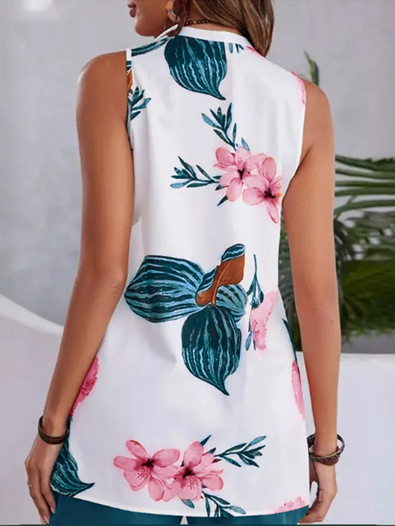Floral Print Sleeveless Top and Shorts Set - Image 4