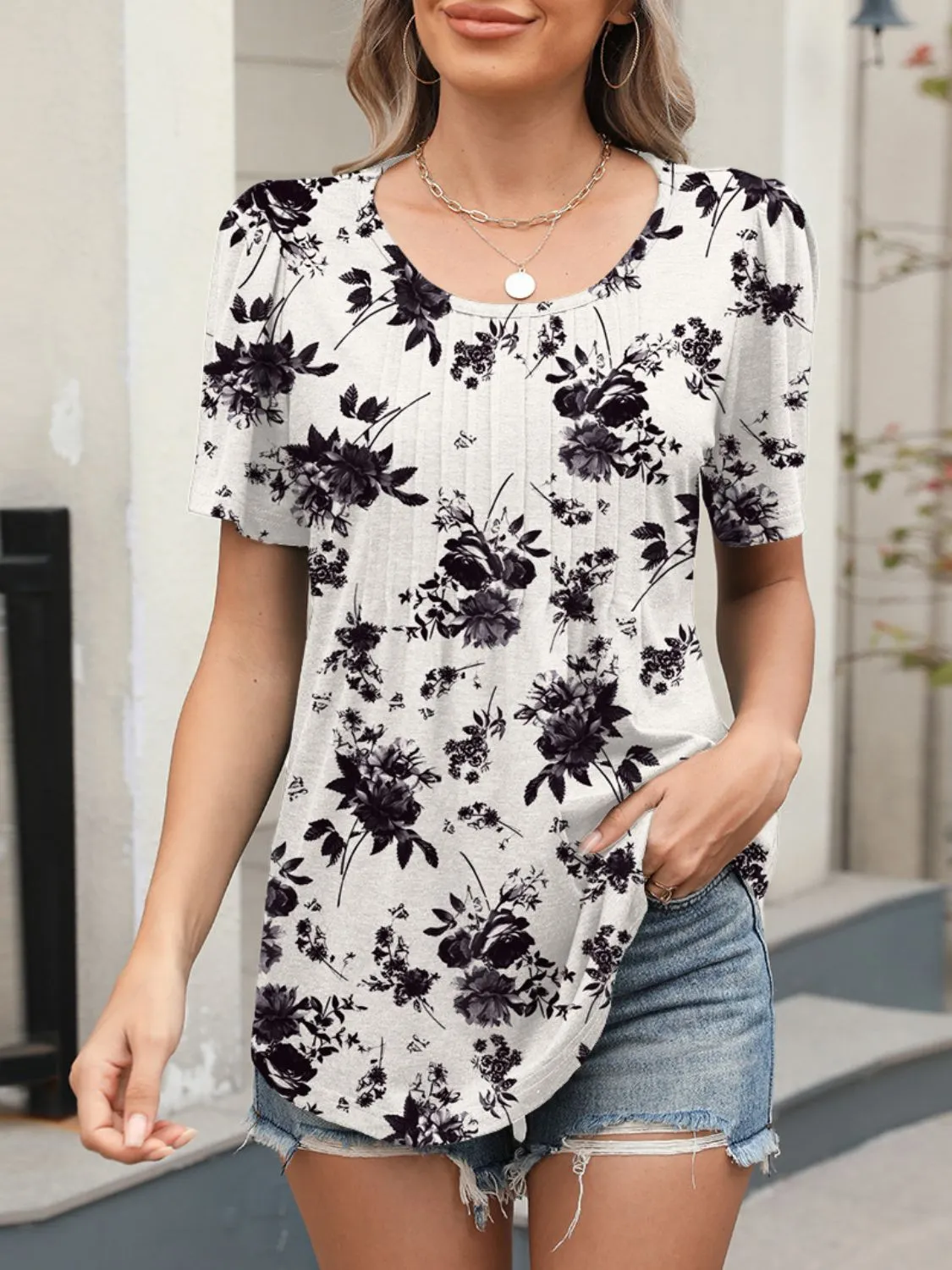 Floral Round Neck Short Sleeve Top - Image 10