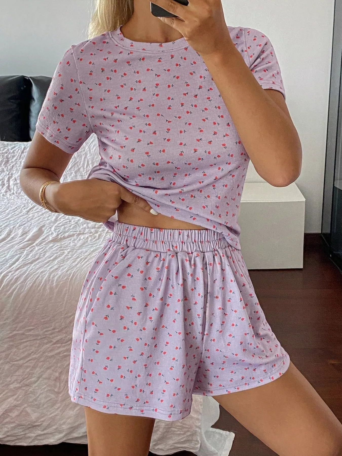 Floral Round Neck Top and Shorts Lounge Set - Image 4