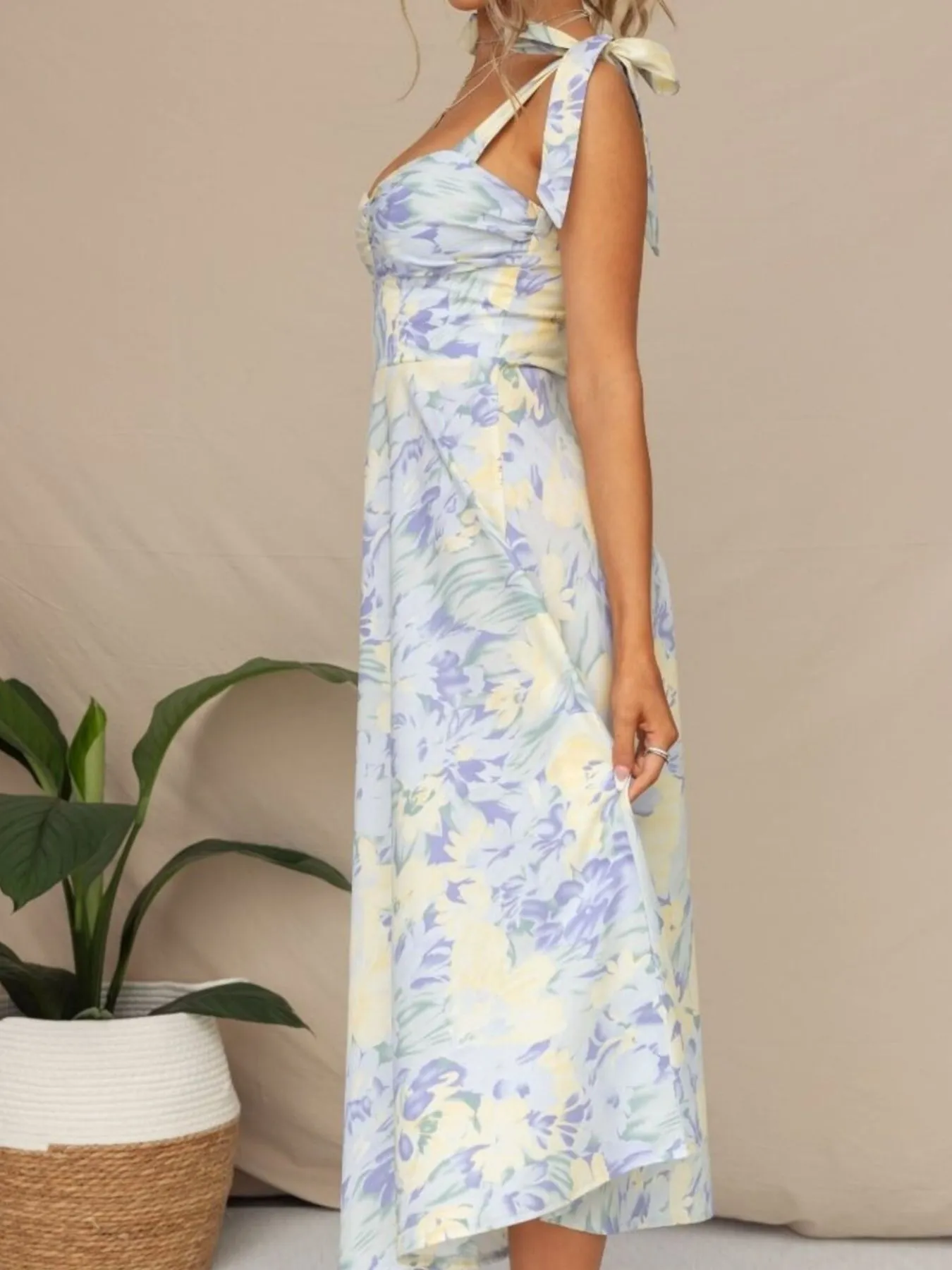 Floral Tie-Strap Sweetheart Neck Midi Dress - Image 5