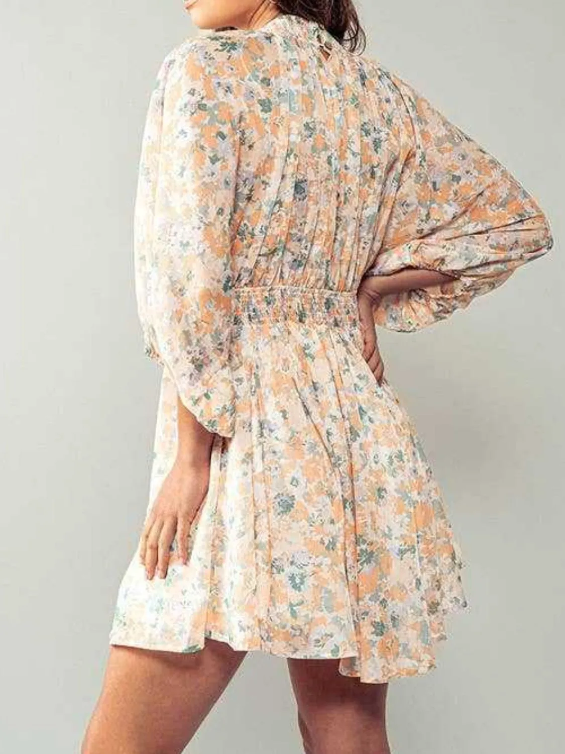 Floral V-Neck Balloon Sleeve Dress - Image 4