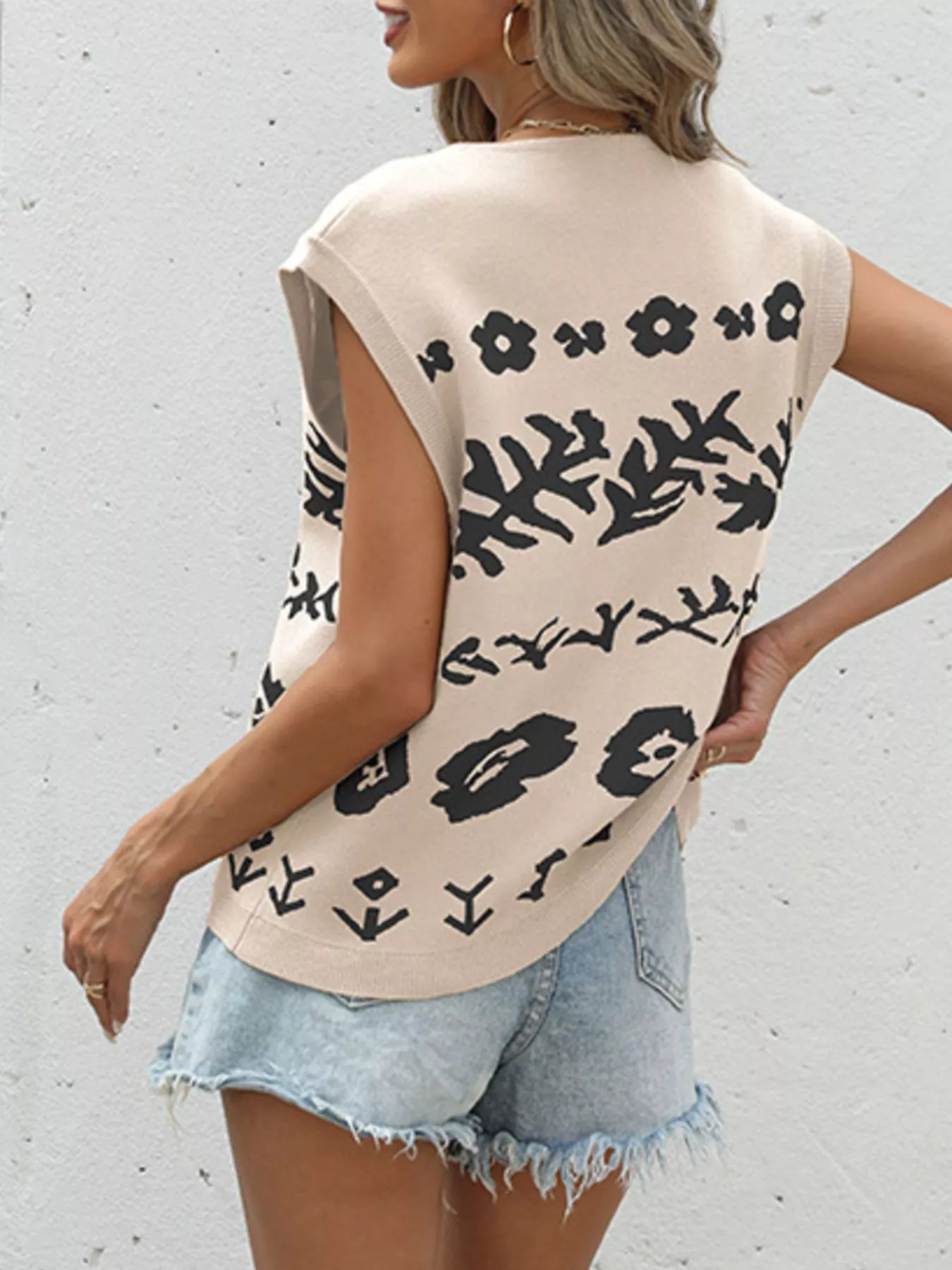 Floral V-Neck Cap Sleeve Cardigan - Image 10