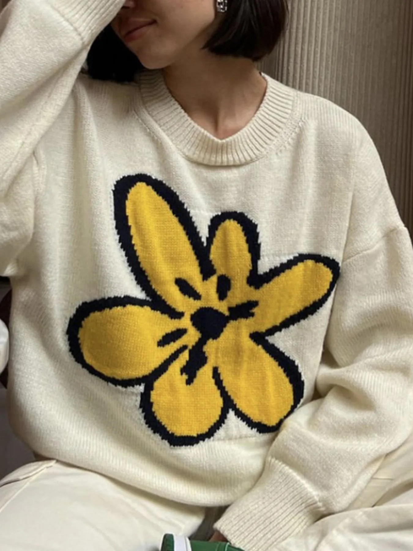 Flower Ribbed Hem Round Neck Sweater - Image 13
