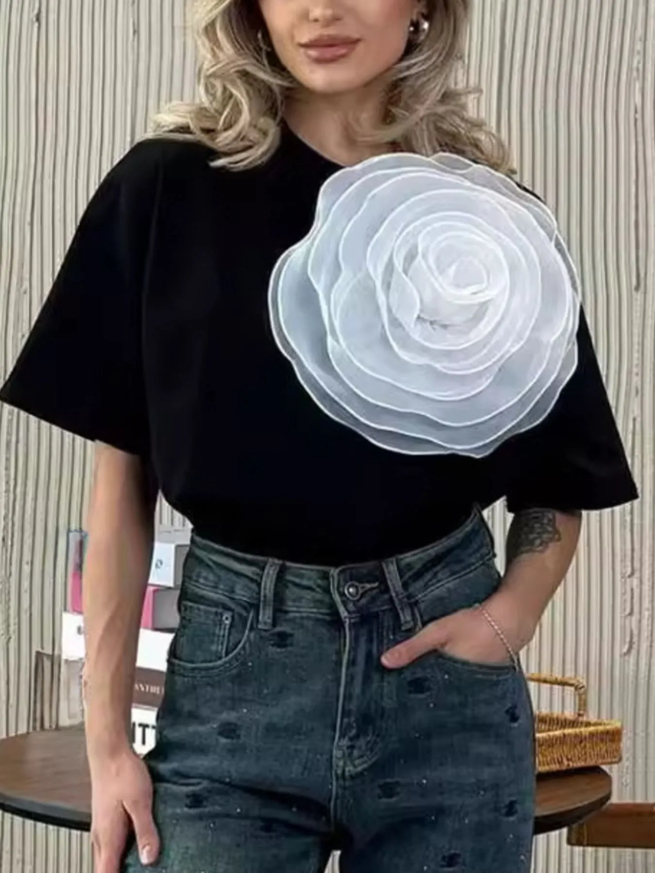 Flower Round Neck Short Sleeve T-Shirt - Image 6