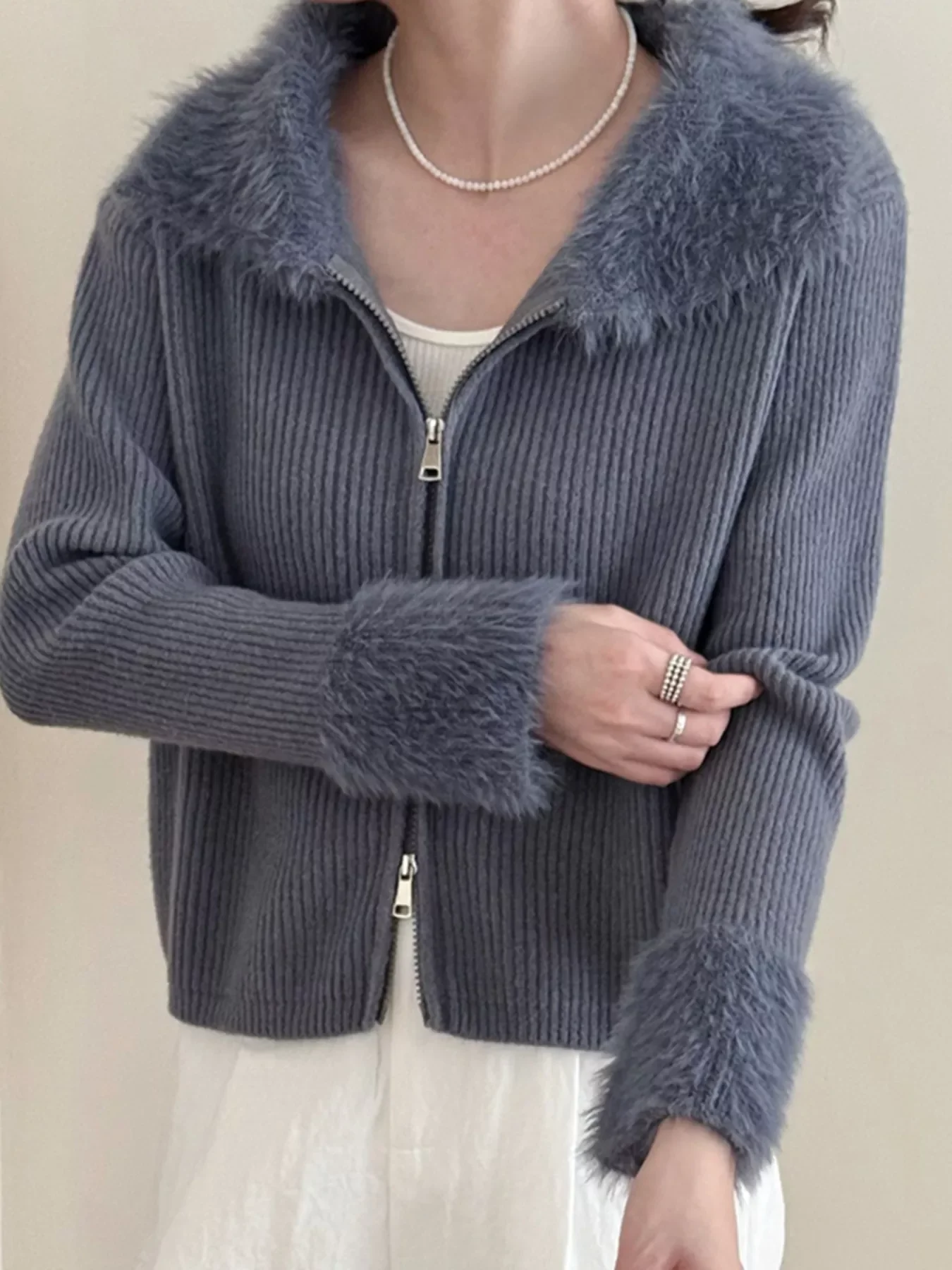 Fluffy Trim Zip-Up Cardigan - Image 11