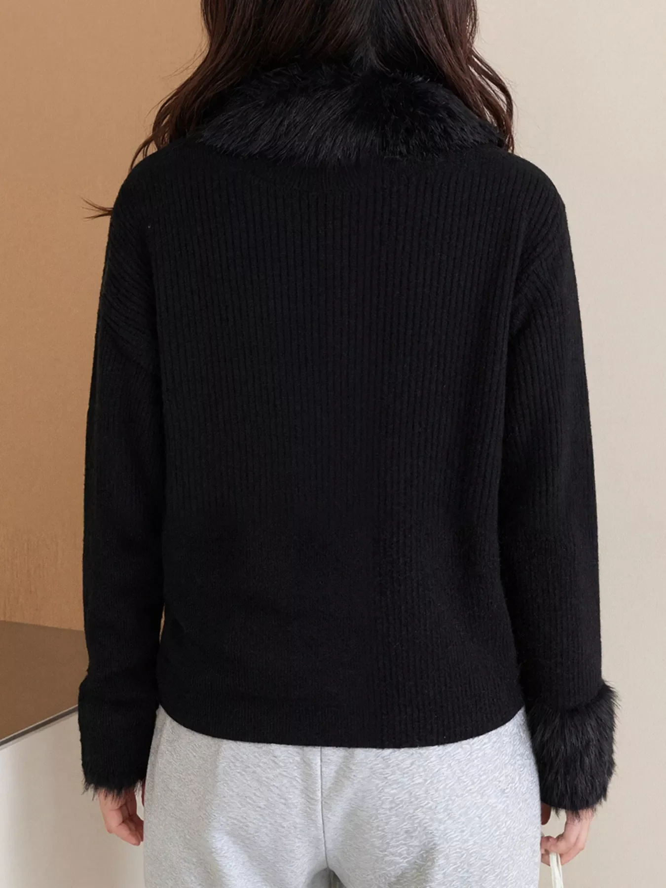 Fluffy Trim Zip-Up Cardigan - Image 19