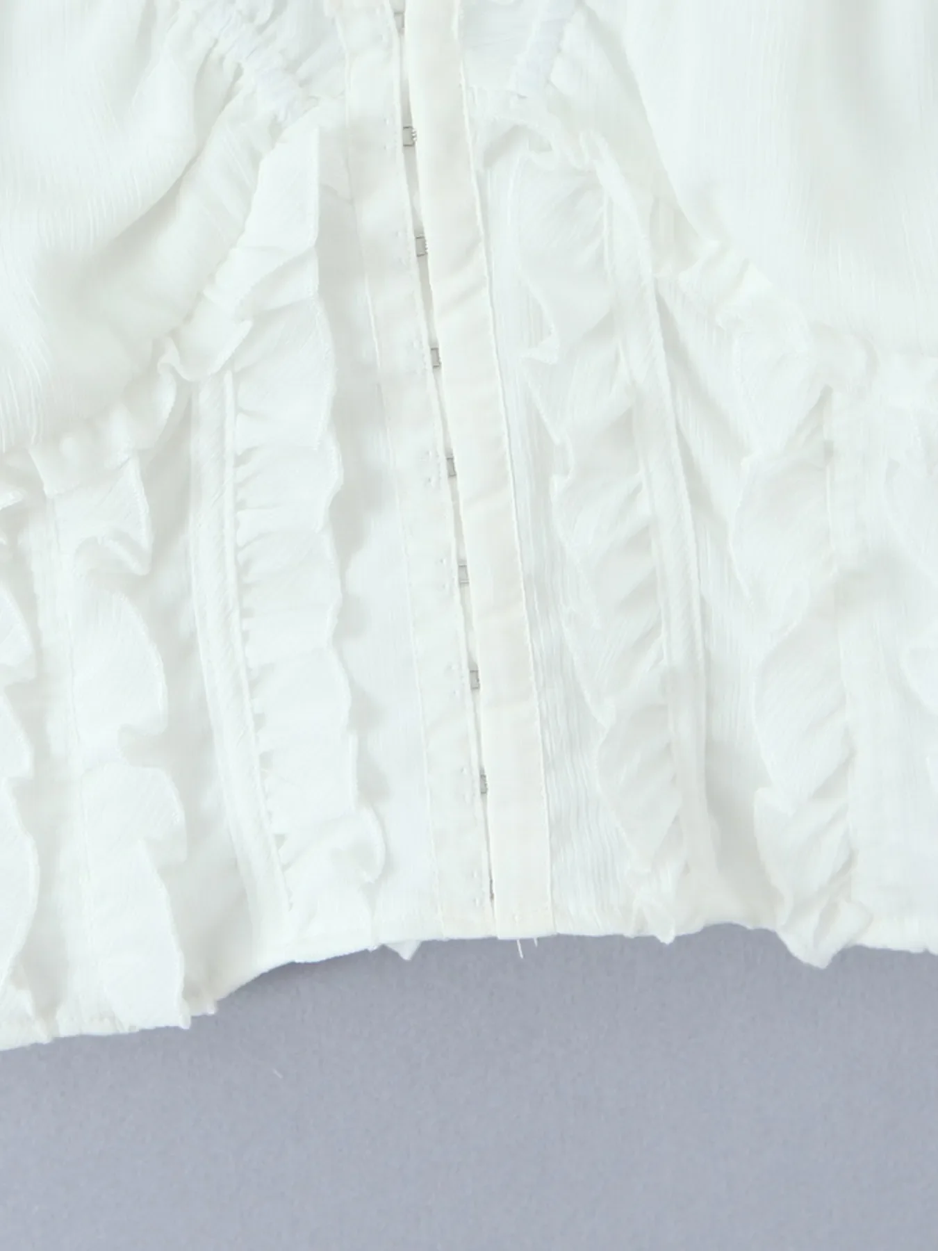 Frill V-Neck Puff Sleeve Blouse - Image 7