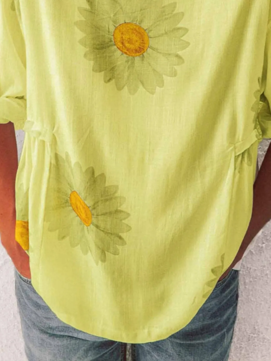 Full Size Flower Round Neck Half Sleeve T-Shirt Plus Size - Image 10