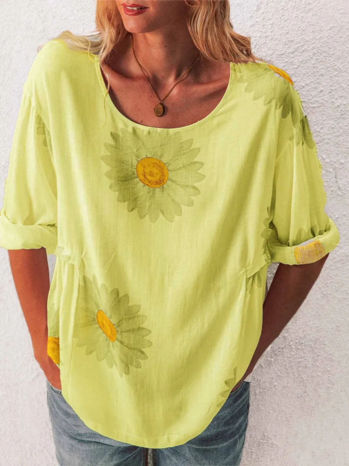 Full Size Flower Round Neck Half Sleeve T-Shirt Plus Size - Image 8
