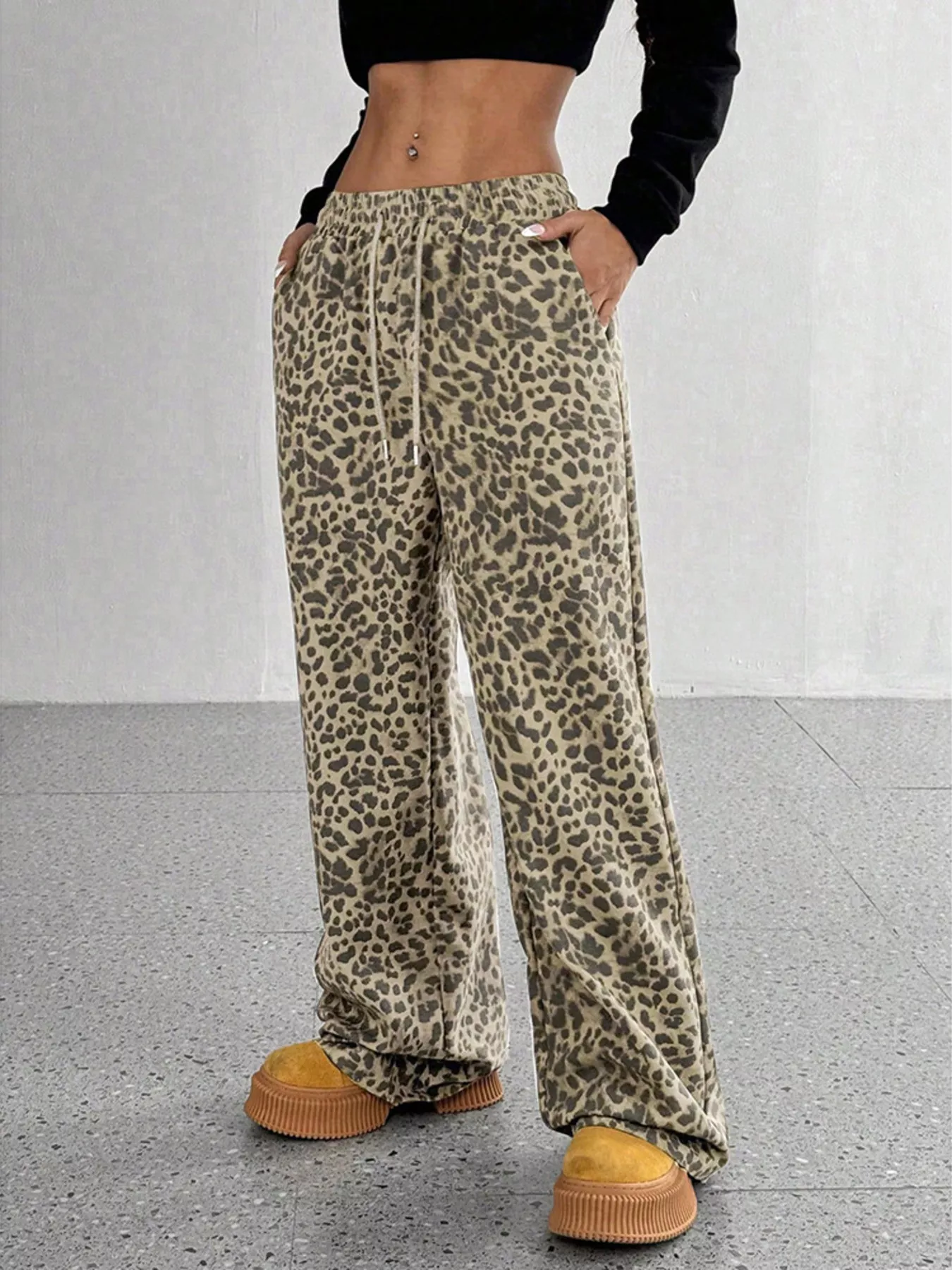 Full Size Leopard Print Wide Leg Pants Plus Size - Image 10