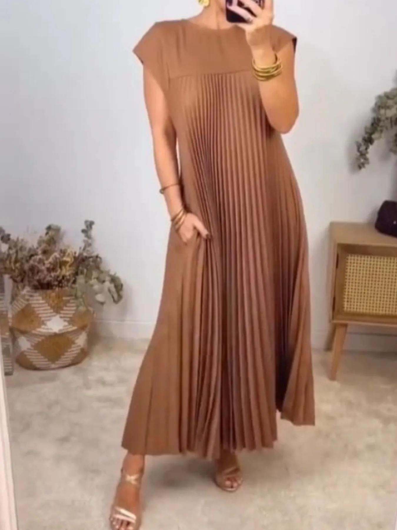 Full Size Pleated Round Neck Maxi Dress Plus Size - Image 11