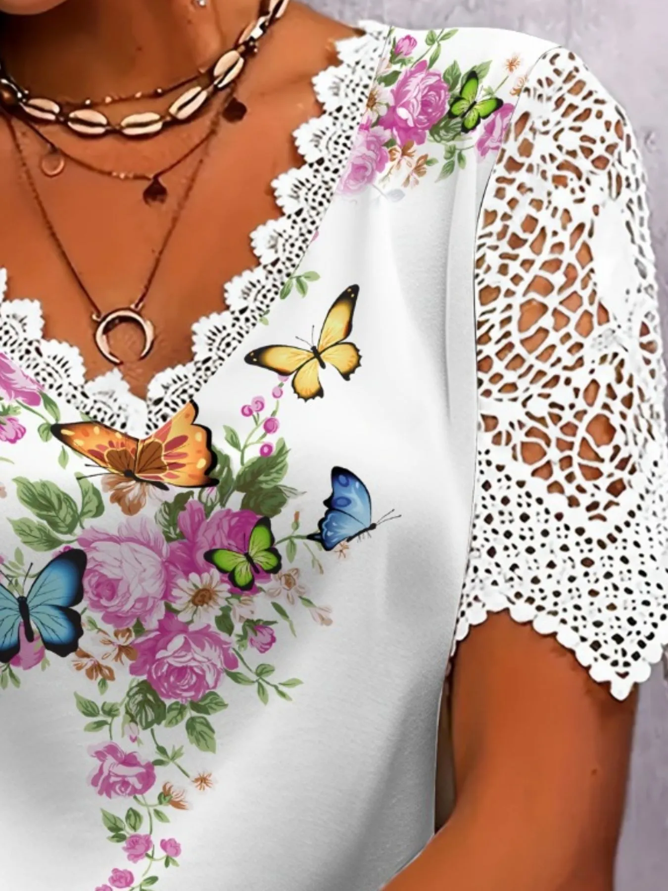 Full Size Printed Lace Sleeve V-Neck T-Shirt Plus Size - Image 6