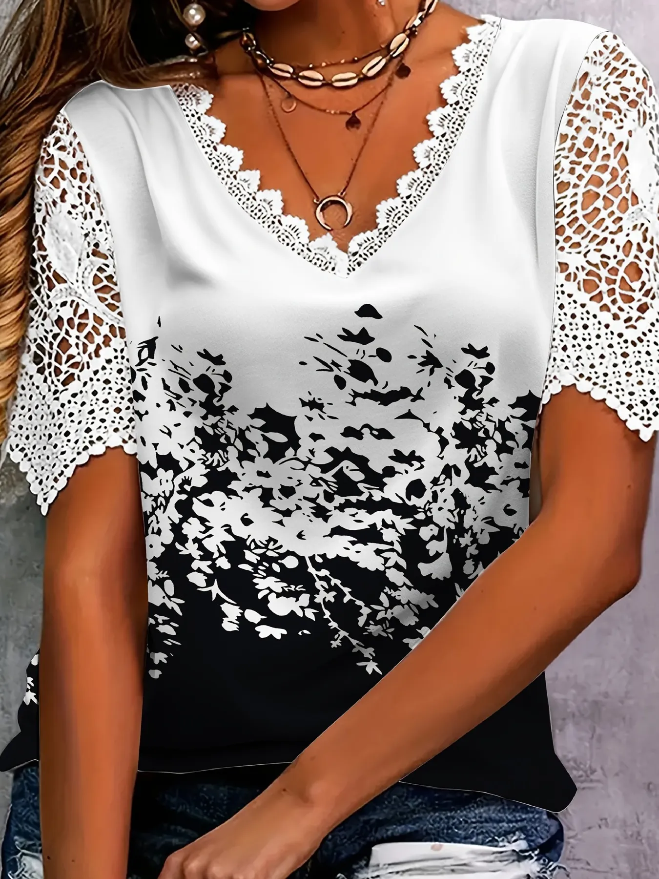 Full Size Printed Lace Sleeve V-Neck T-Shirt Plus Size - Image 7