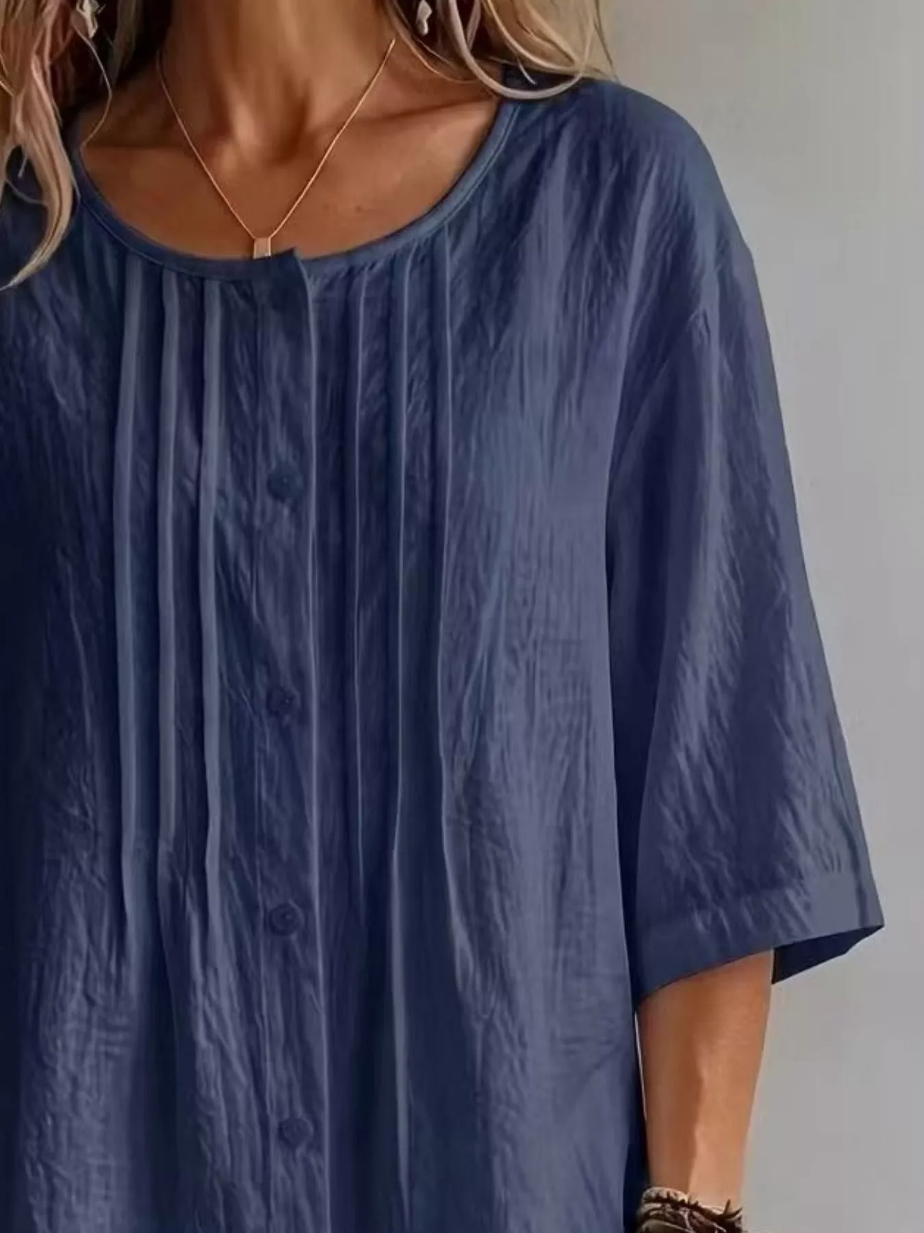 Full Size Texture Round Neck 3/4 Sleeve Blouse Plus Size - Image 8