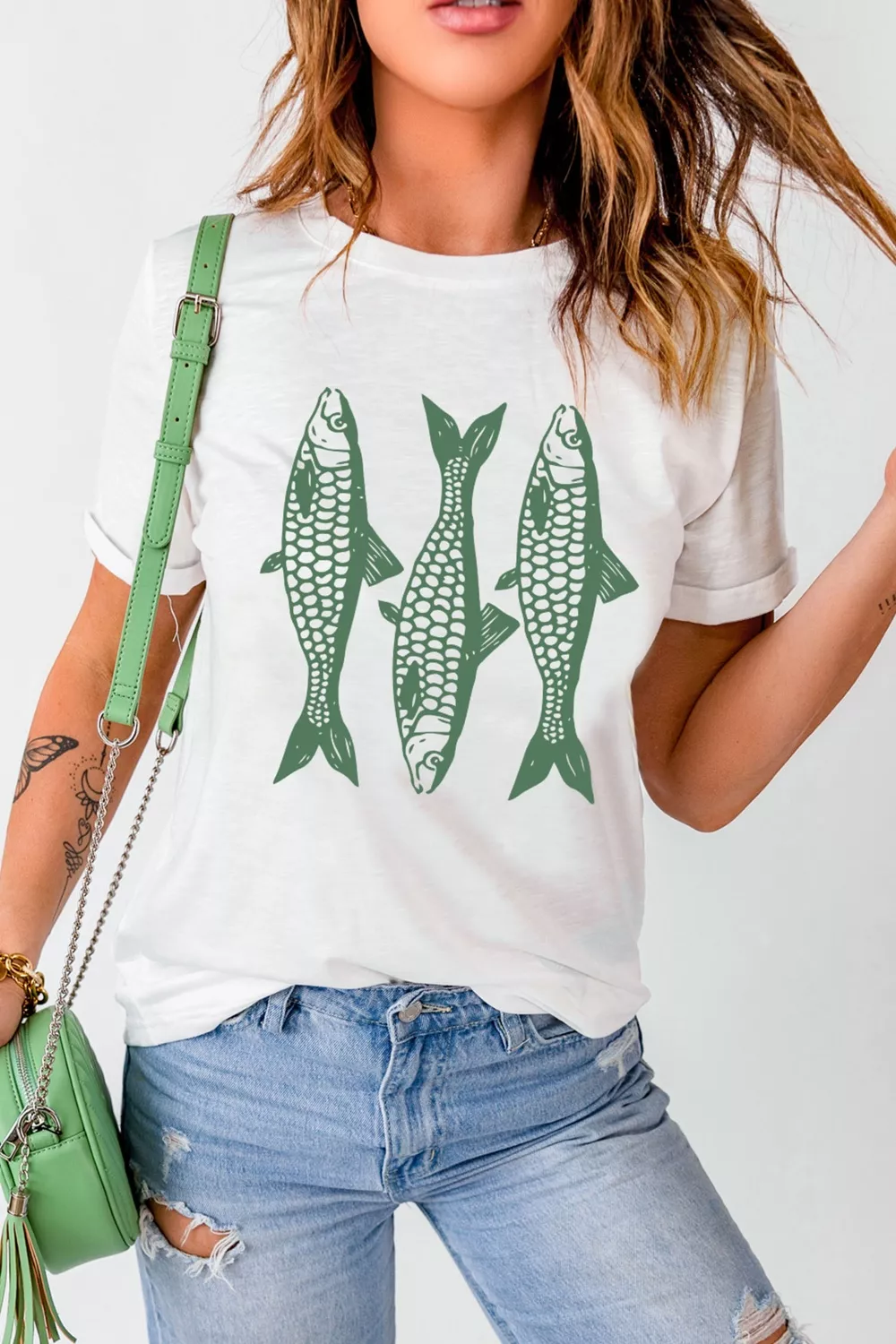 Full Size Unique Fish Graphic Casual Round Neck Tee Plus Size