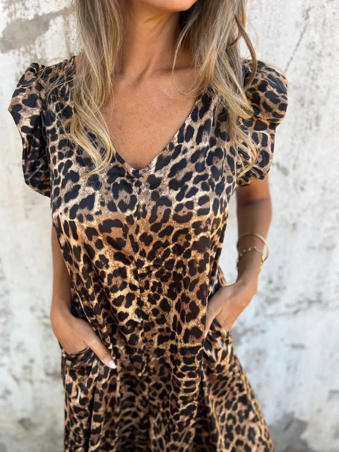 Full Size V-Neck Cap Sleeve Wide Leg Jumpsuit Plus Size - Image 5