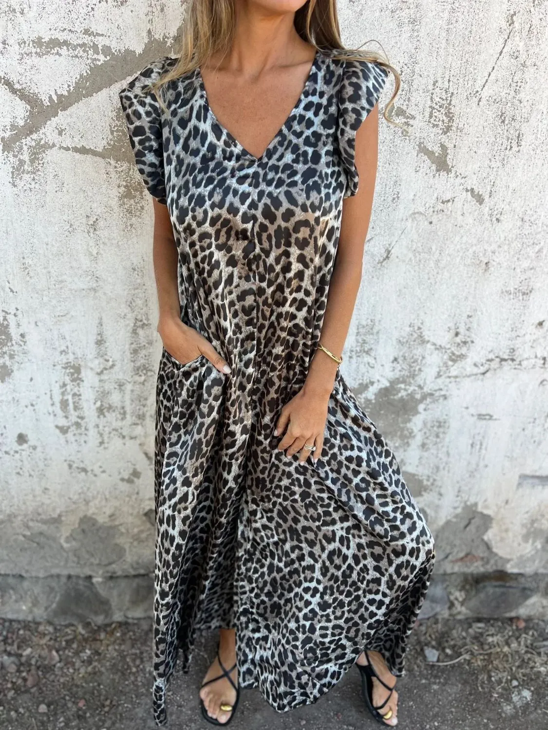 Full Size V-Neck Cap Sleeve Wide Leg Jumpsuit Plus Size - Image 6