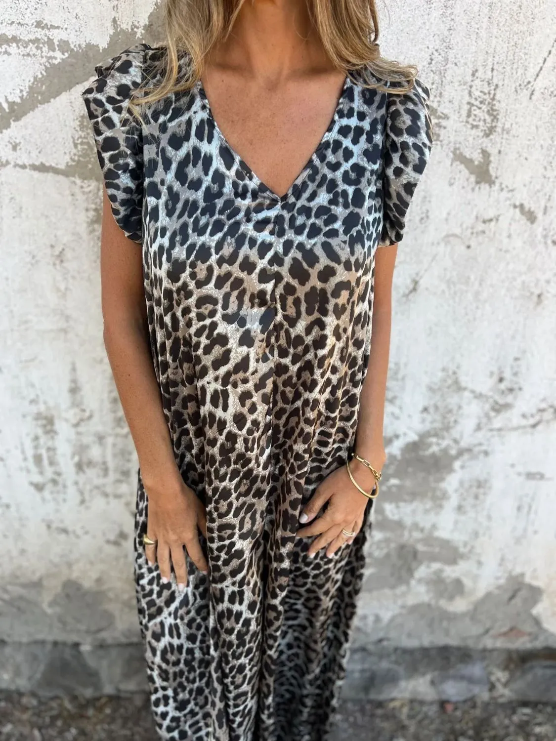 Full Size V-Neck Cap Sleeve Wide Leg Jumpsuit Plus Size - Image 7