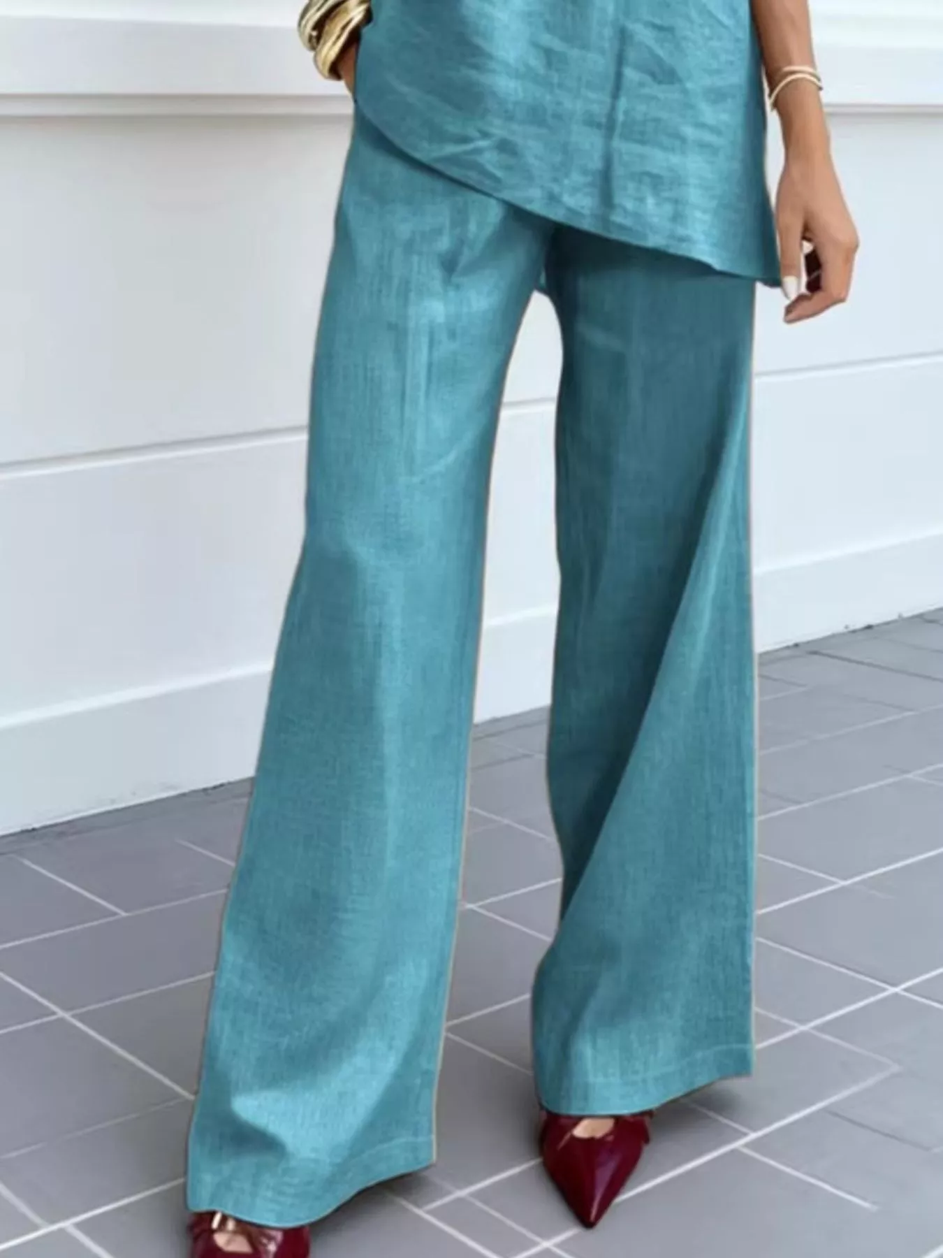 Full Size V-Neck Half Sleeve Top and Pants Set Plus Size - Image 6