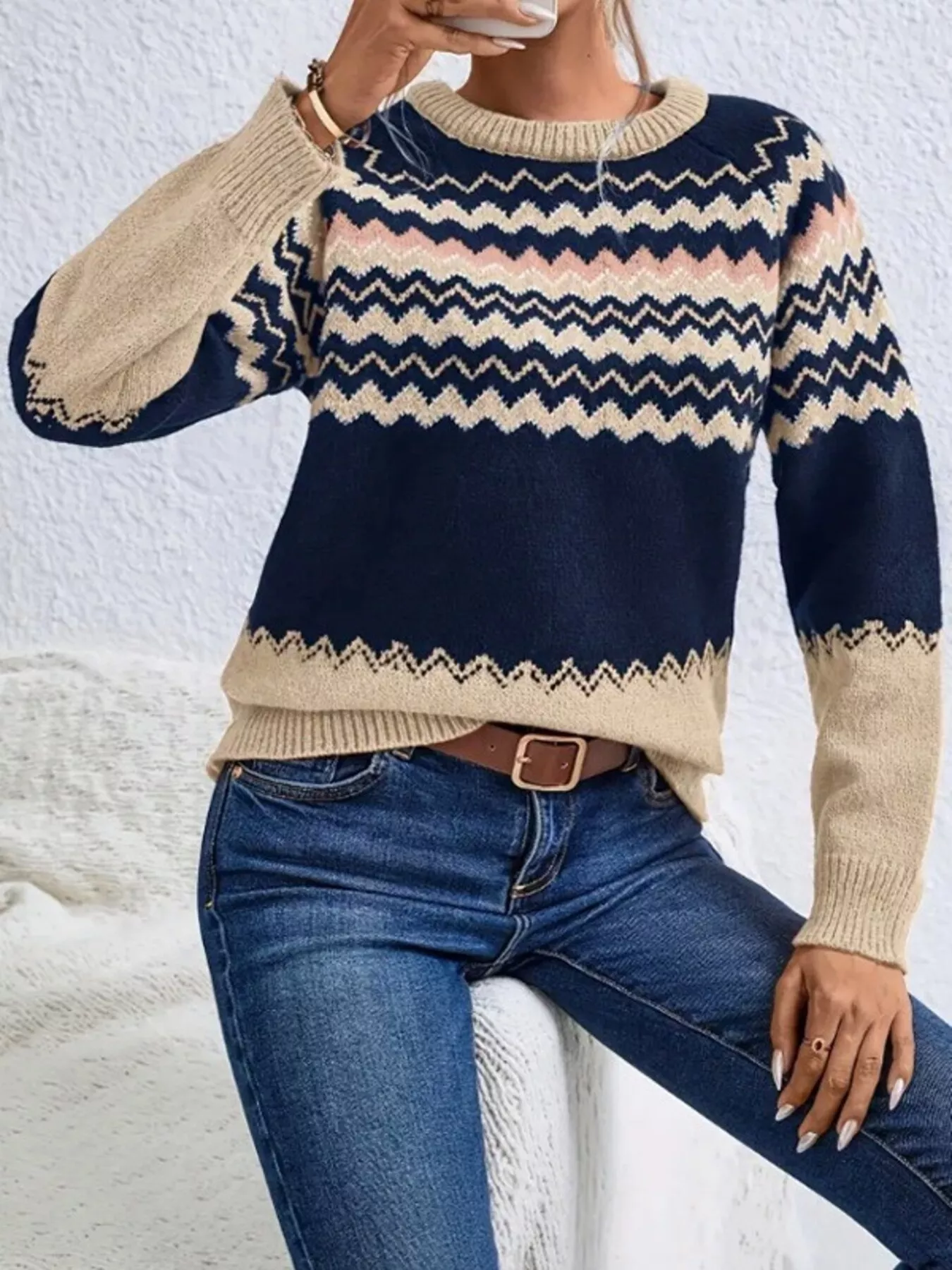 Geometric Pattern Knitted Sweater - Image 5