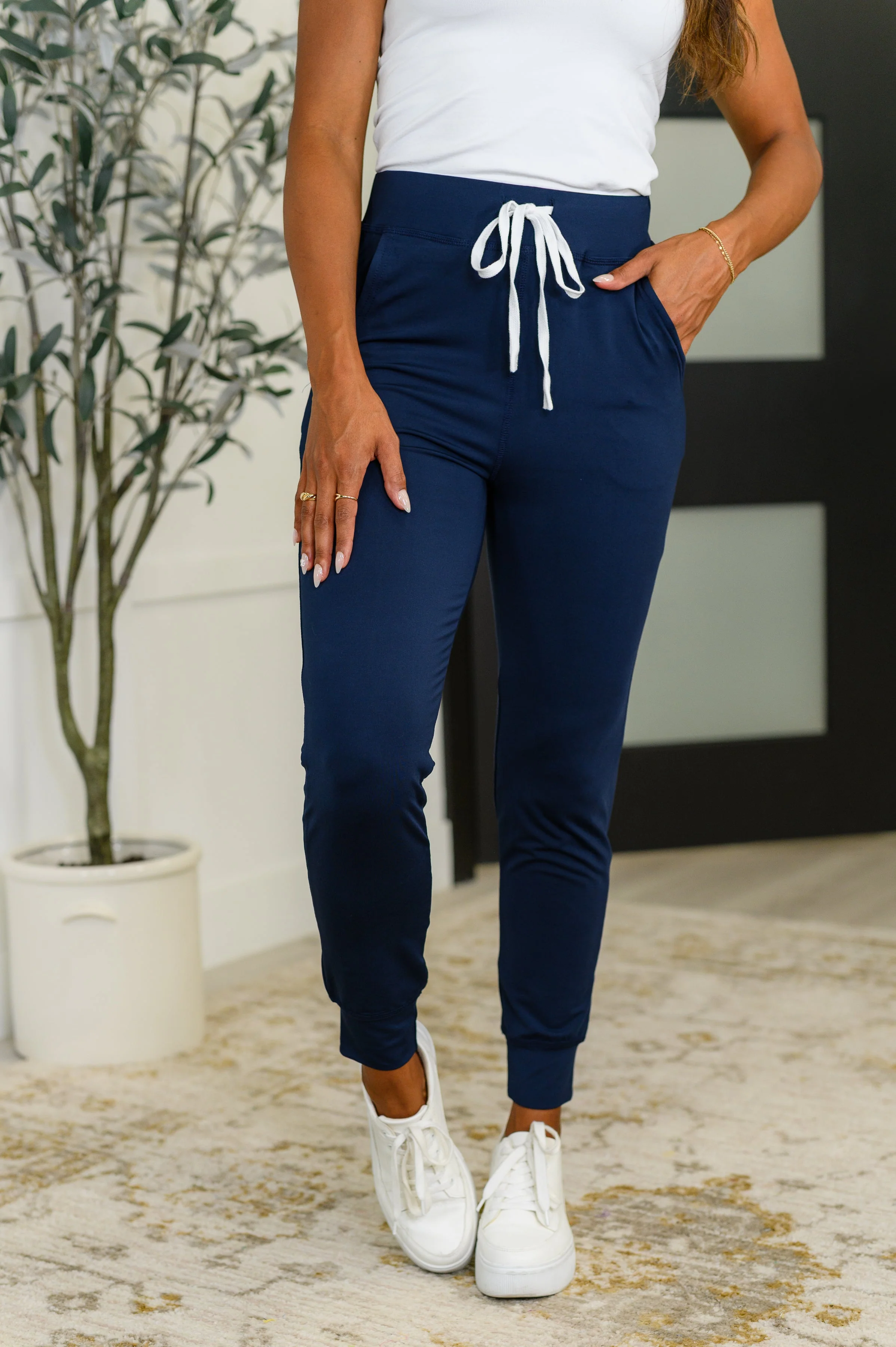 Giving the Run Around Joggers in Navy - Image 7