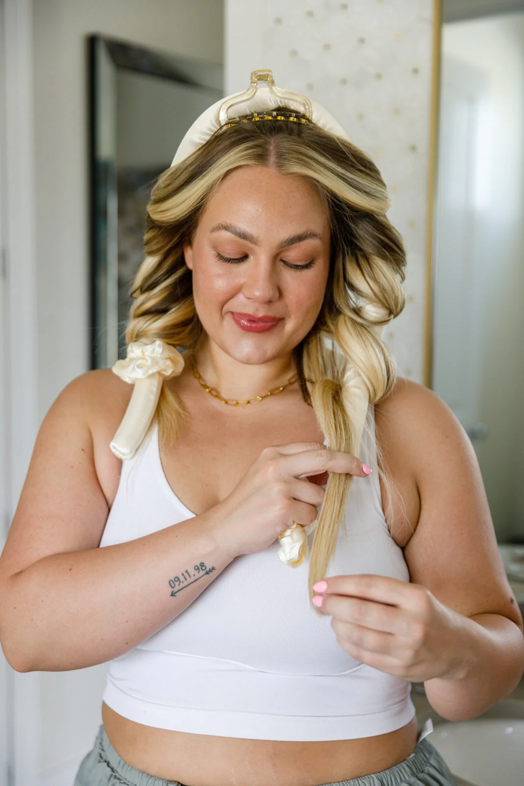 Got Your Back Heatless Curling Set in Champagne - Image 4