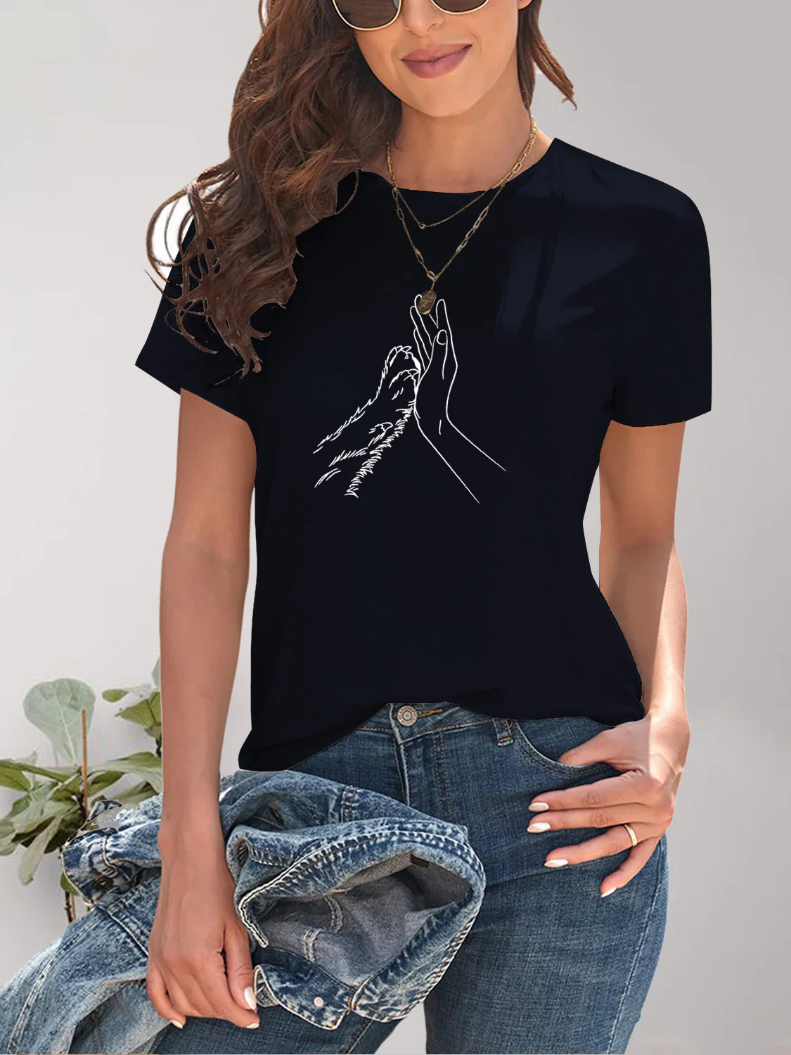 Graphic Round Neck Short Sleeve T-Shirt - Image 8