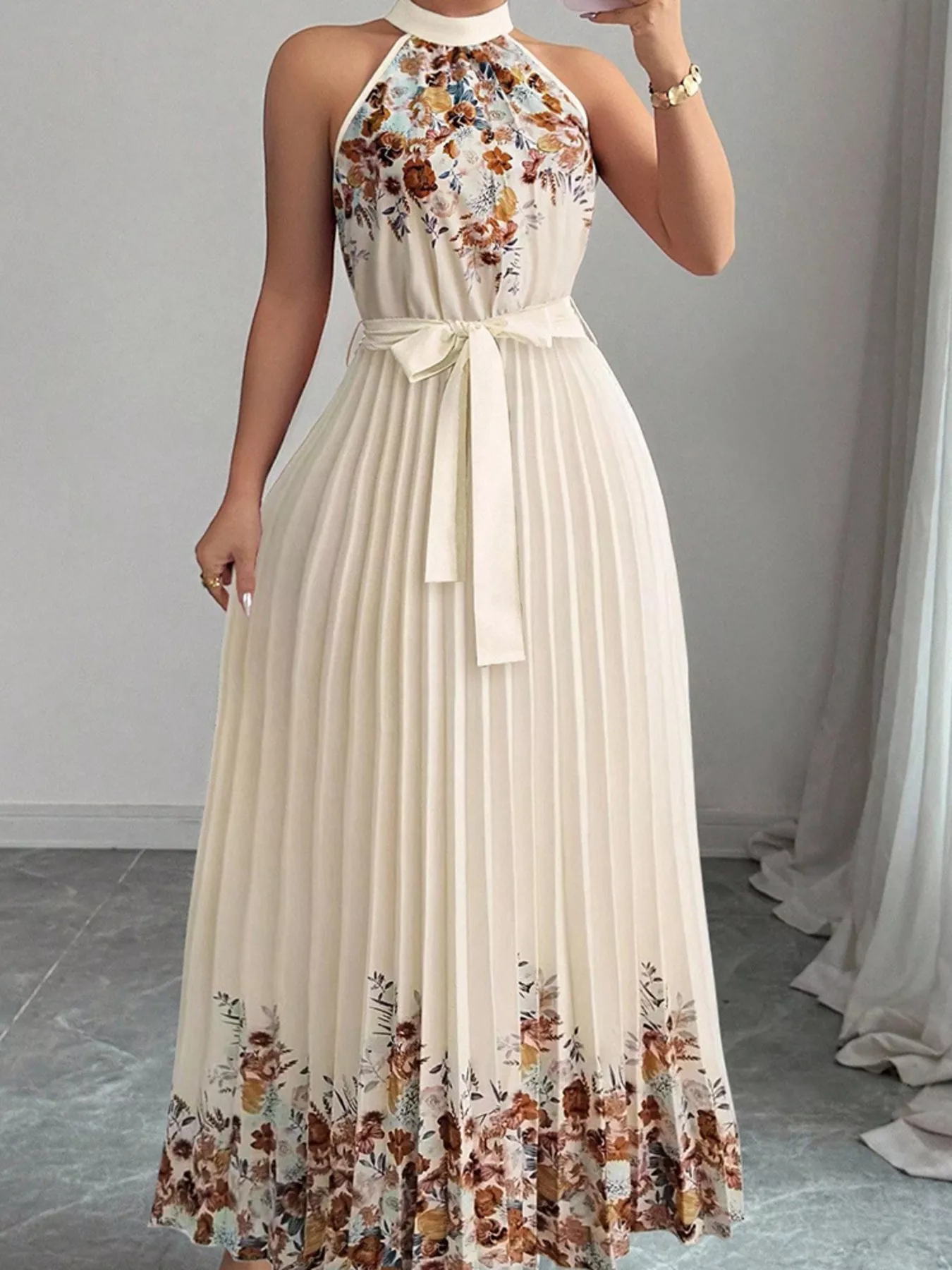 Halter Neck Floral Print Pleated Maxi Dress - Image 6