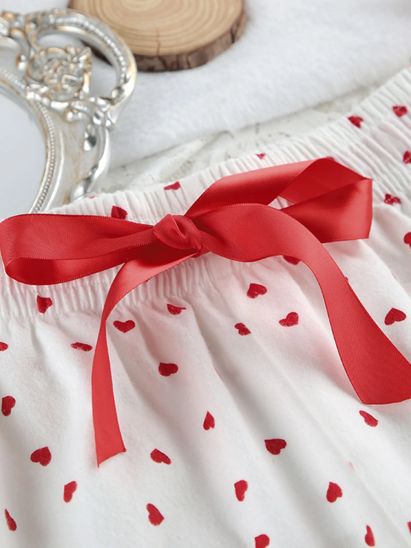 Heart Print Long Sleeve Top and Pants Lounge Set - Image 10