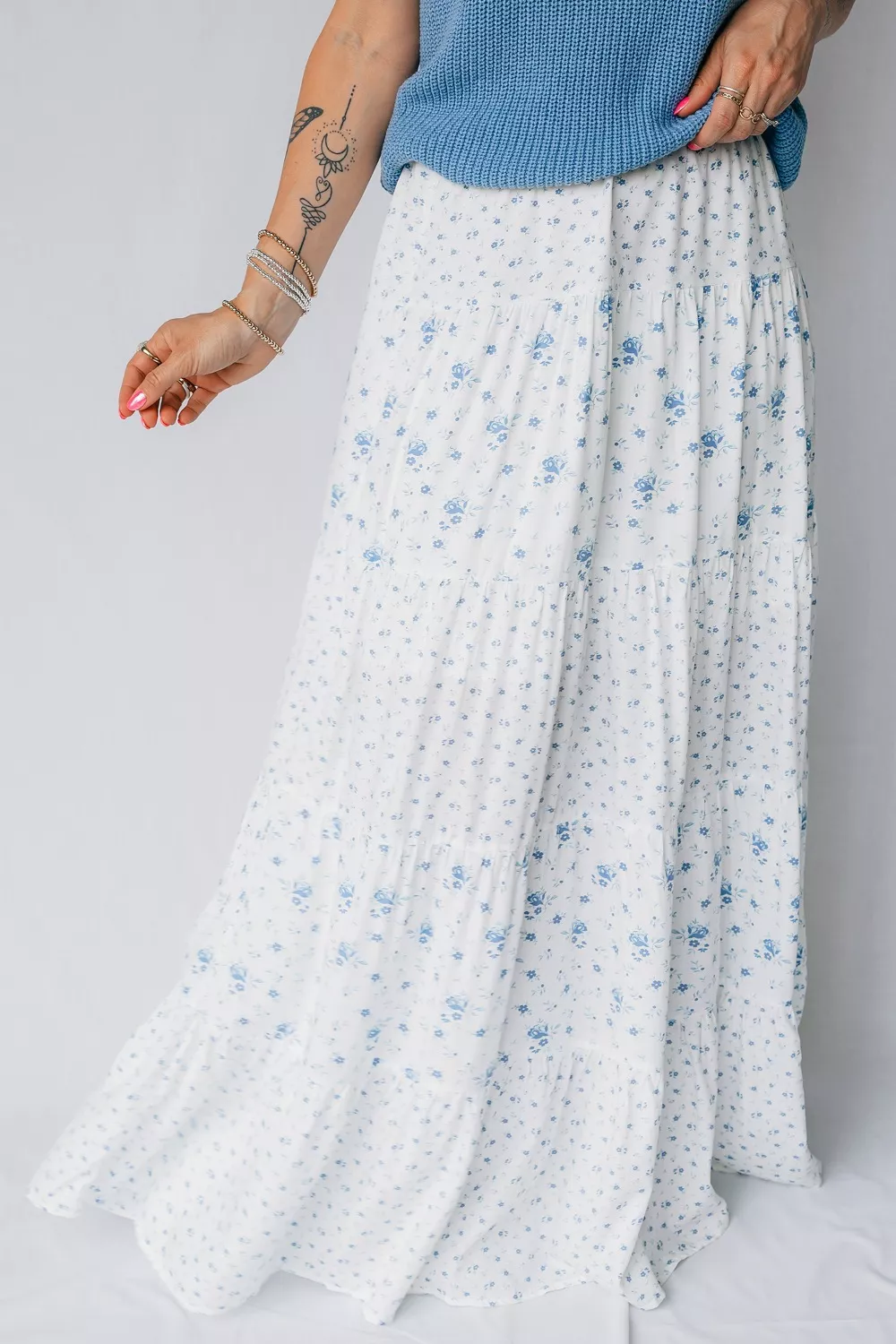 High Waist Tiny Floral Print Boho Maxi Skirt - Image 4