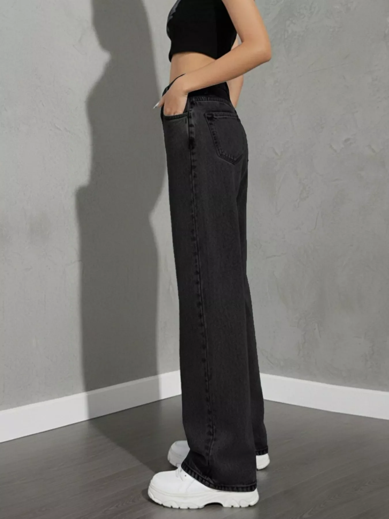 High Waist Wide Leg Jeans - Image 27
