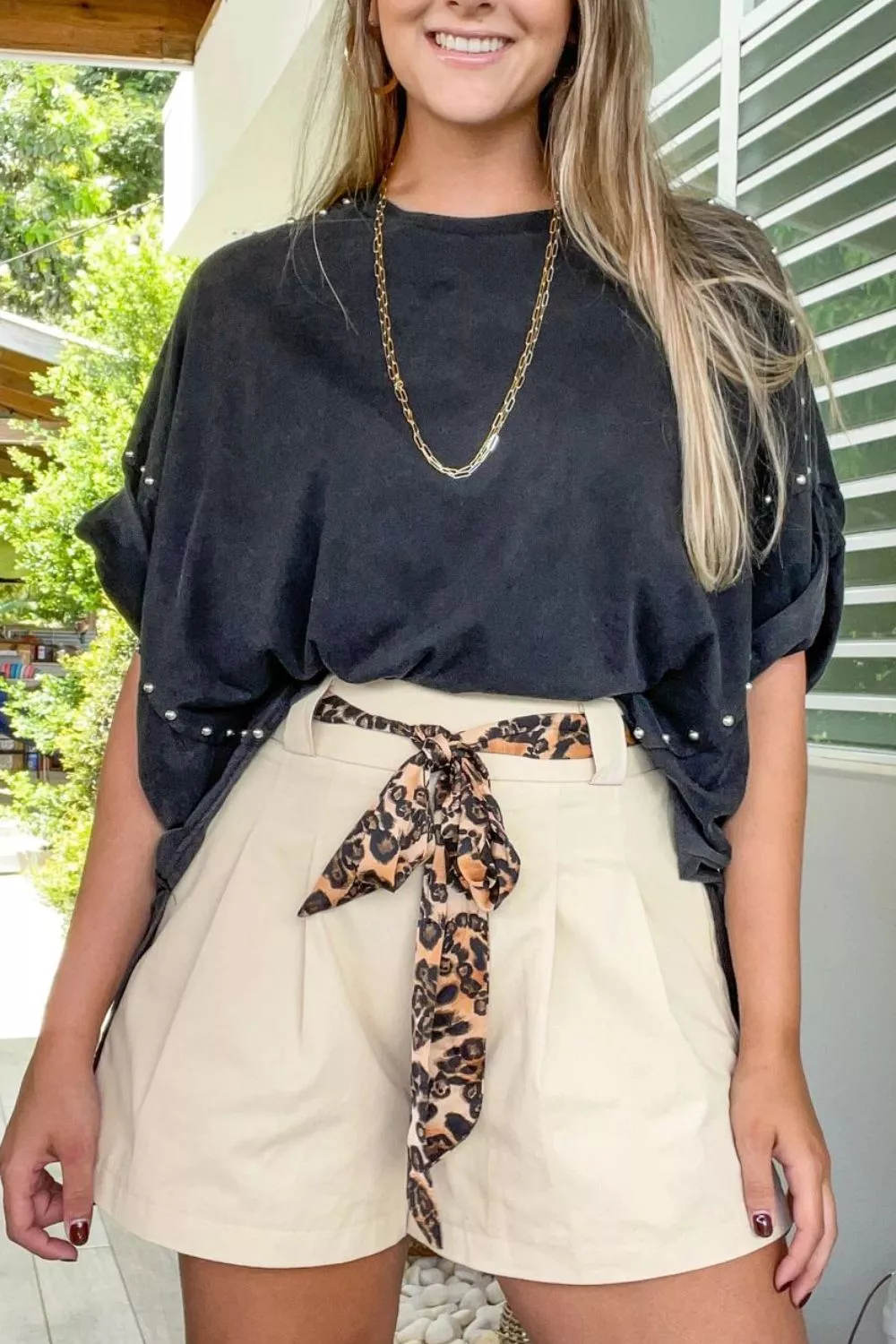 High-Waisted Pleated Shorts - Image 5