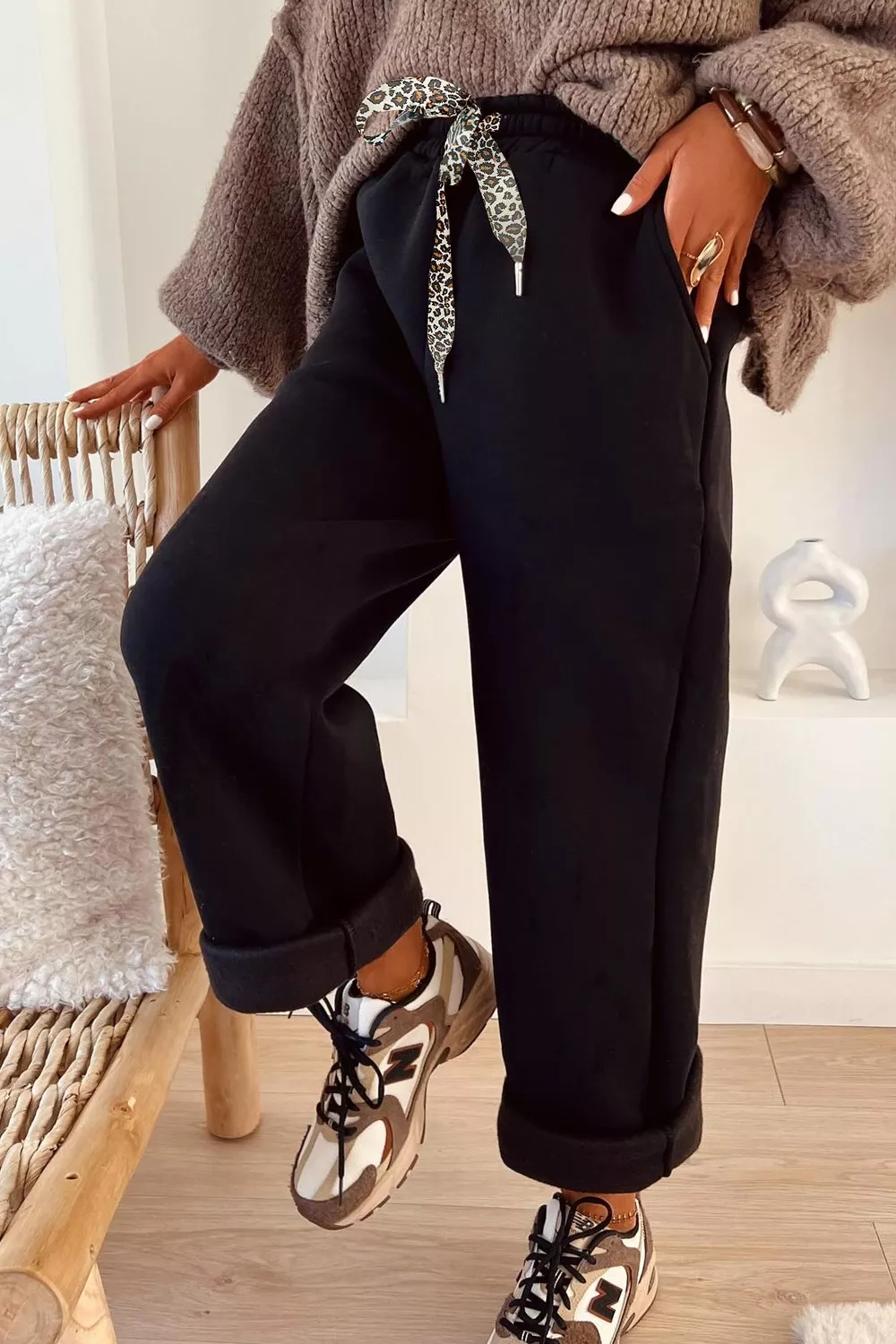 High-Waisted Straight Pants with Drawstring - Image 3