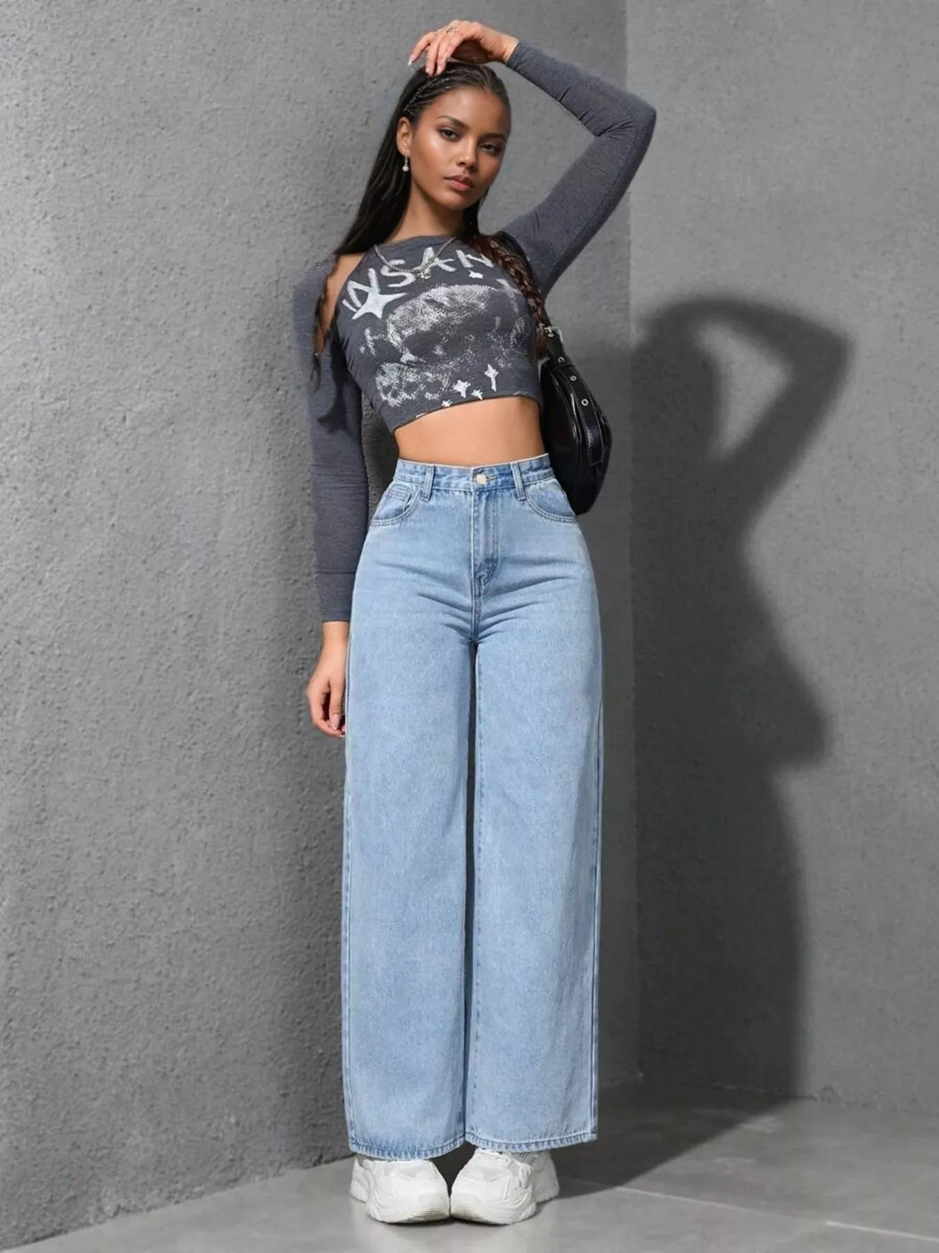 High-Waisted Wide Leg Jeans - Image 10