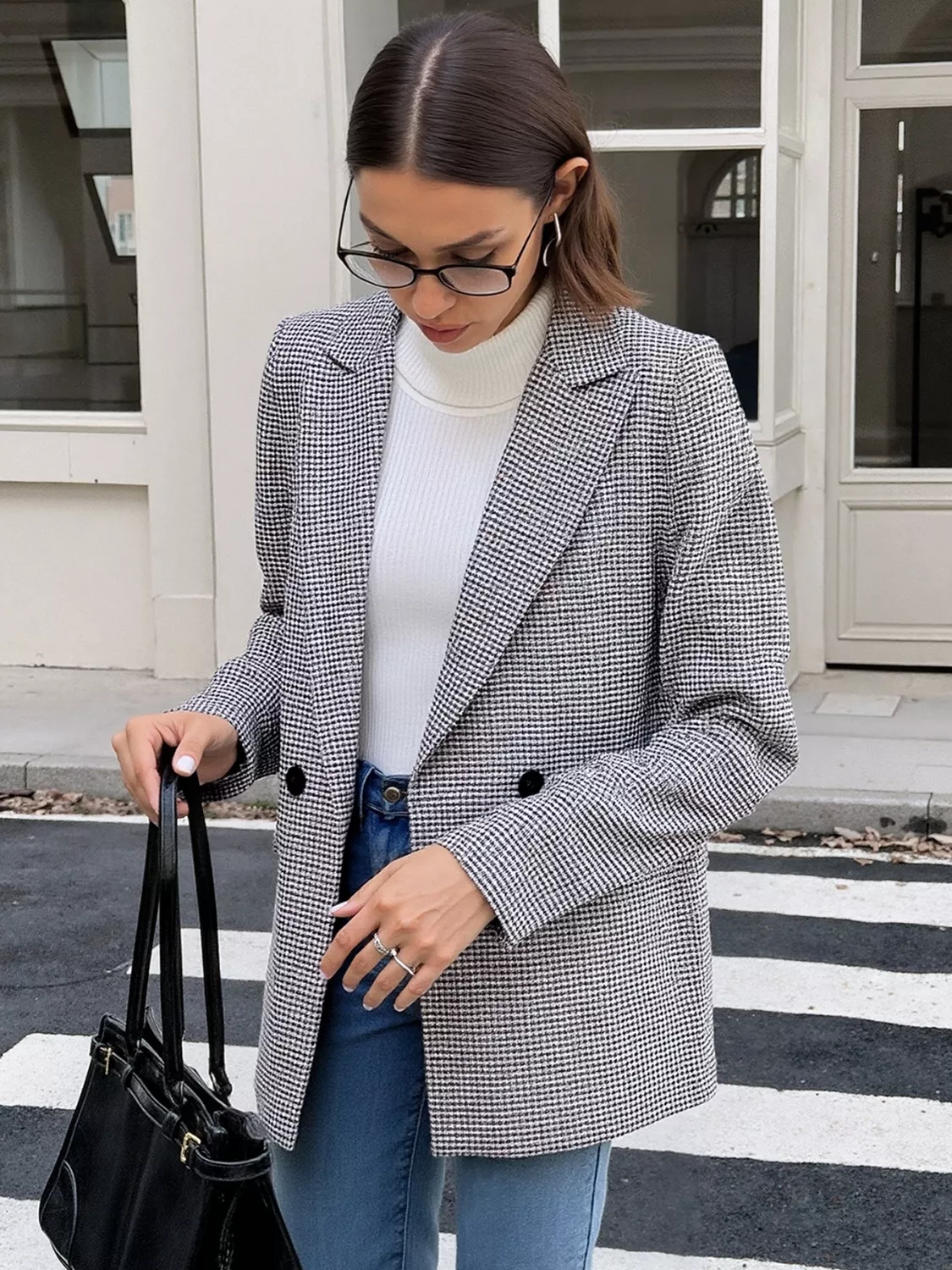 Houndstooth Patterned Double-Breasted Blazer - Image 3