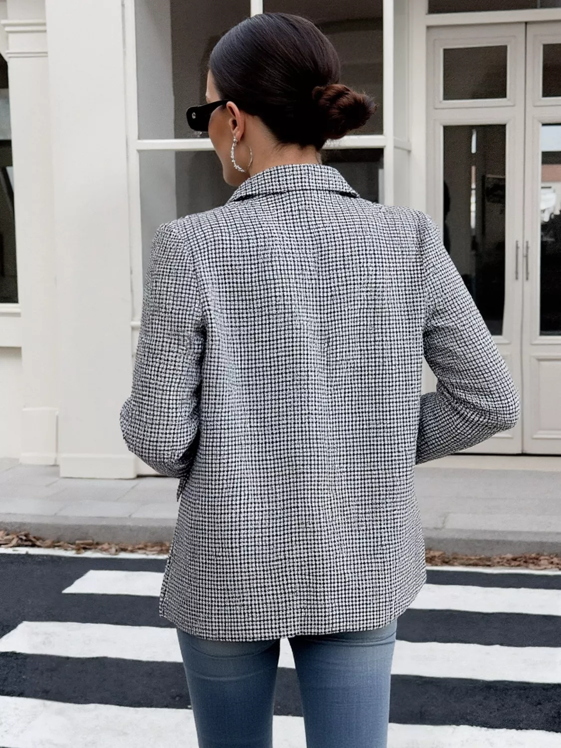 Houndstooth Patterned Double-Breasted Blazer - Image 5