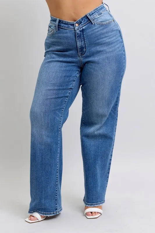 Judy Blue Full Size High Waist V-Front Vintage Wash Straight Jeans Plus Size - Image 11