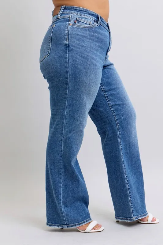 Judy Blue Full Size High Waist V-Front Vintage Wash Straight Jeans Plus Size - Image 12