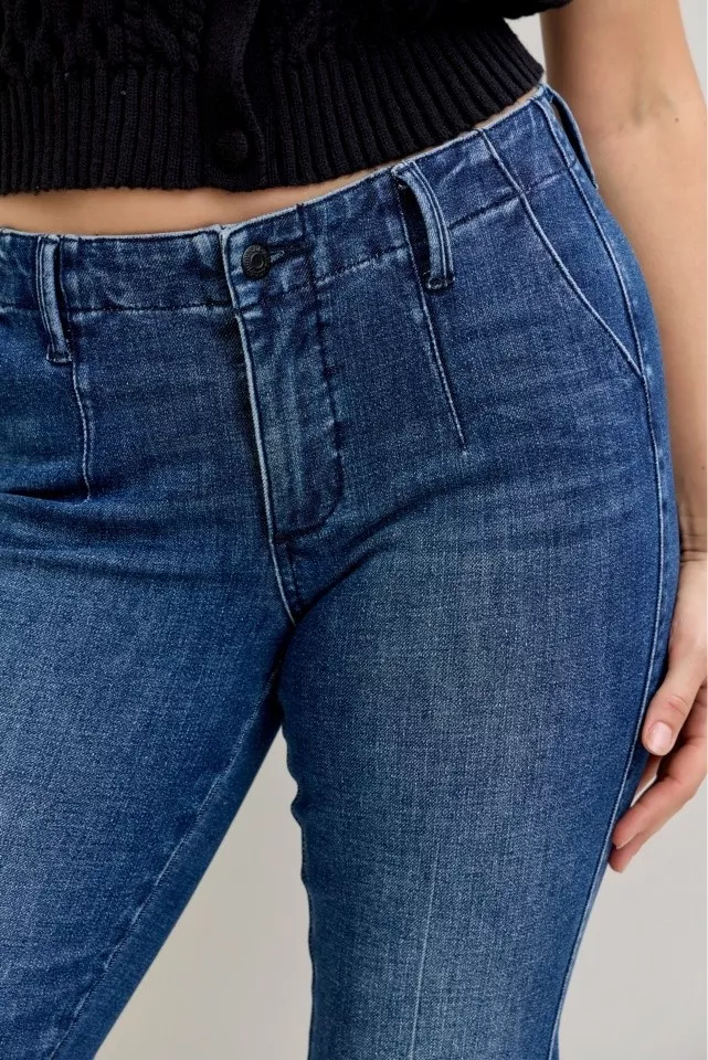 Judy Blue Full Size Mid Rise Bootcut Jeans with Welt Pockets Plus Size - Image 10