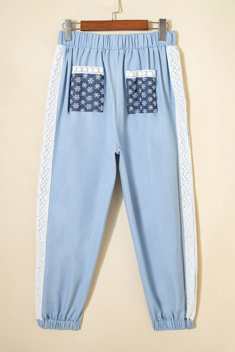 Lace Accent Floral Patched Pocket Pleated Wide Leg Slouchy Pants - Image 4