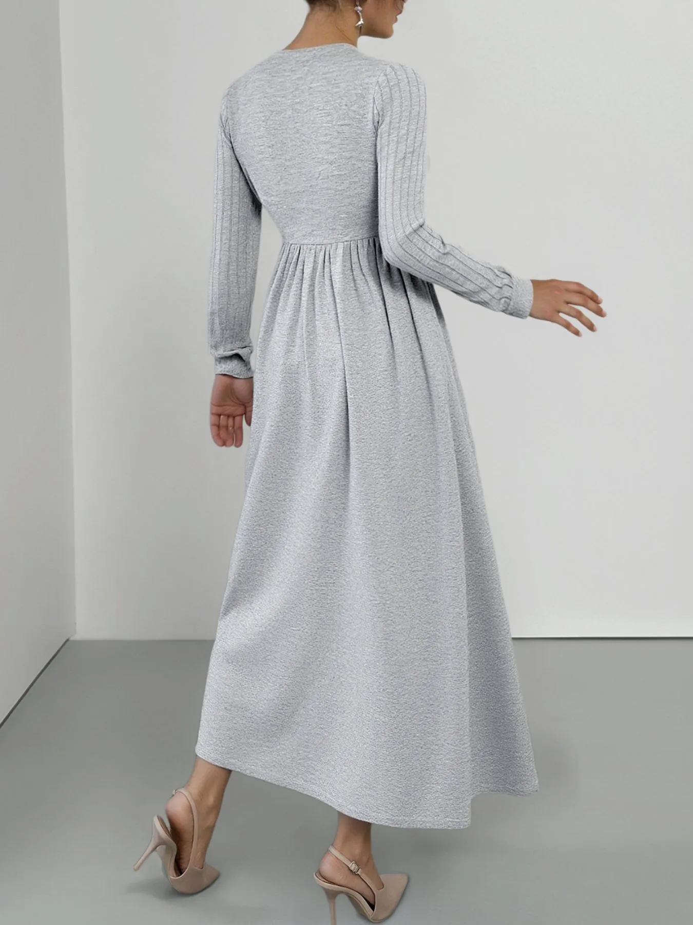 Lace Detail V-Neck Maxi Dress with Side Slit - Image 5