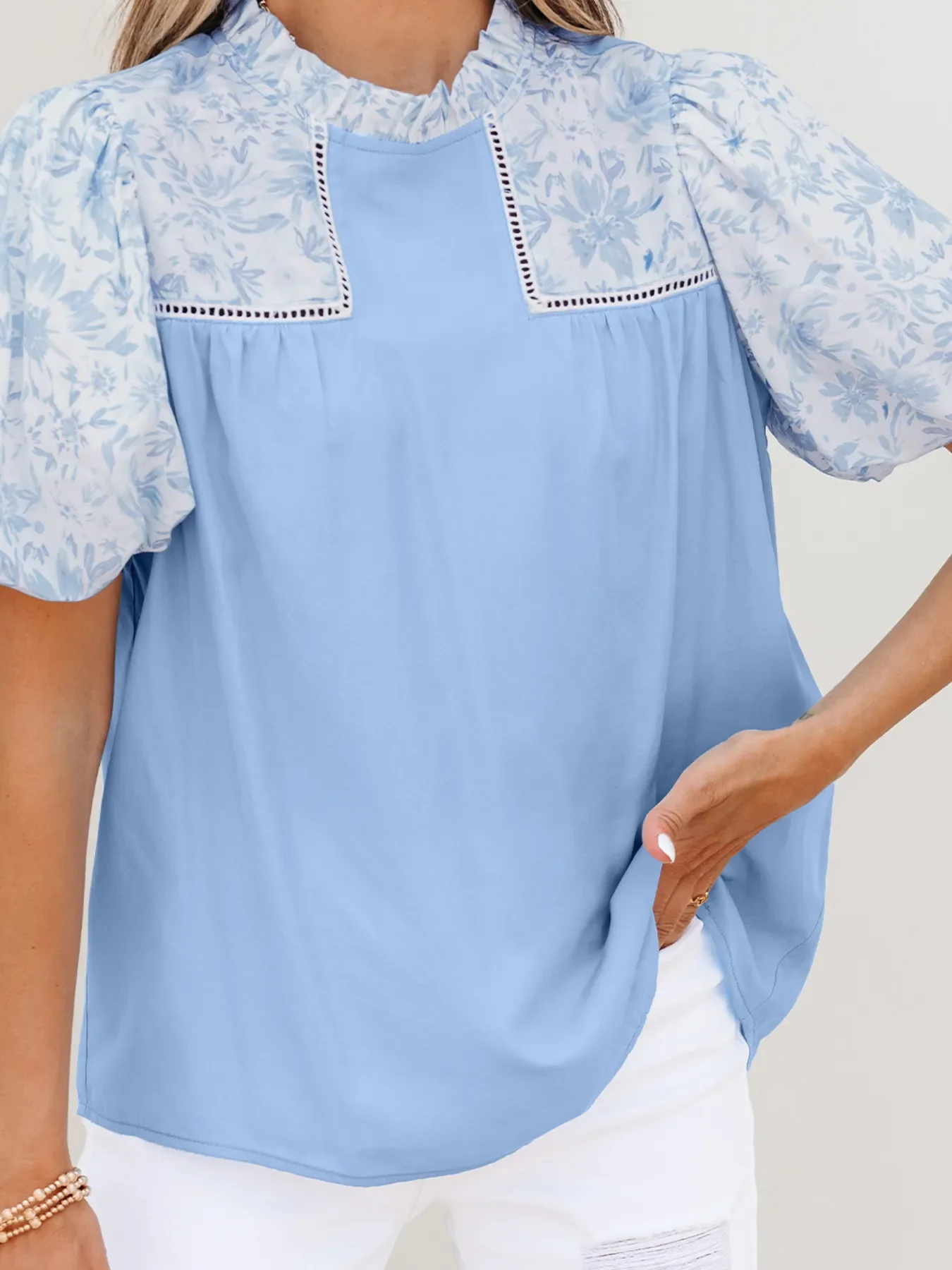 Lace Insert Floral Puff Sleeve Patchwork Loose Blouse - Image 2