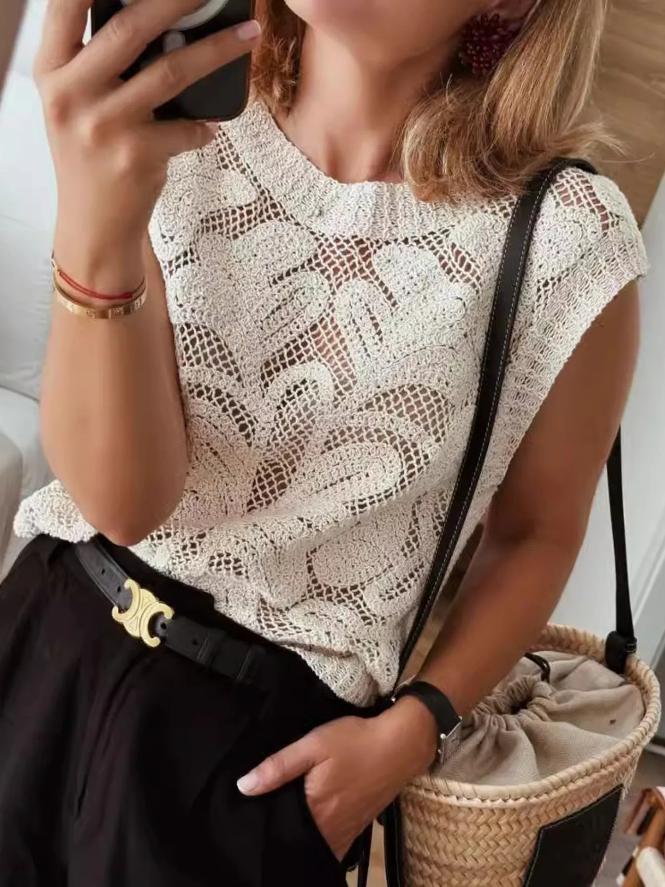 Lace Knit Sleeveless Sweater Vest - Image 2