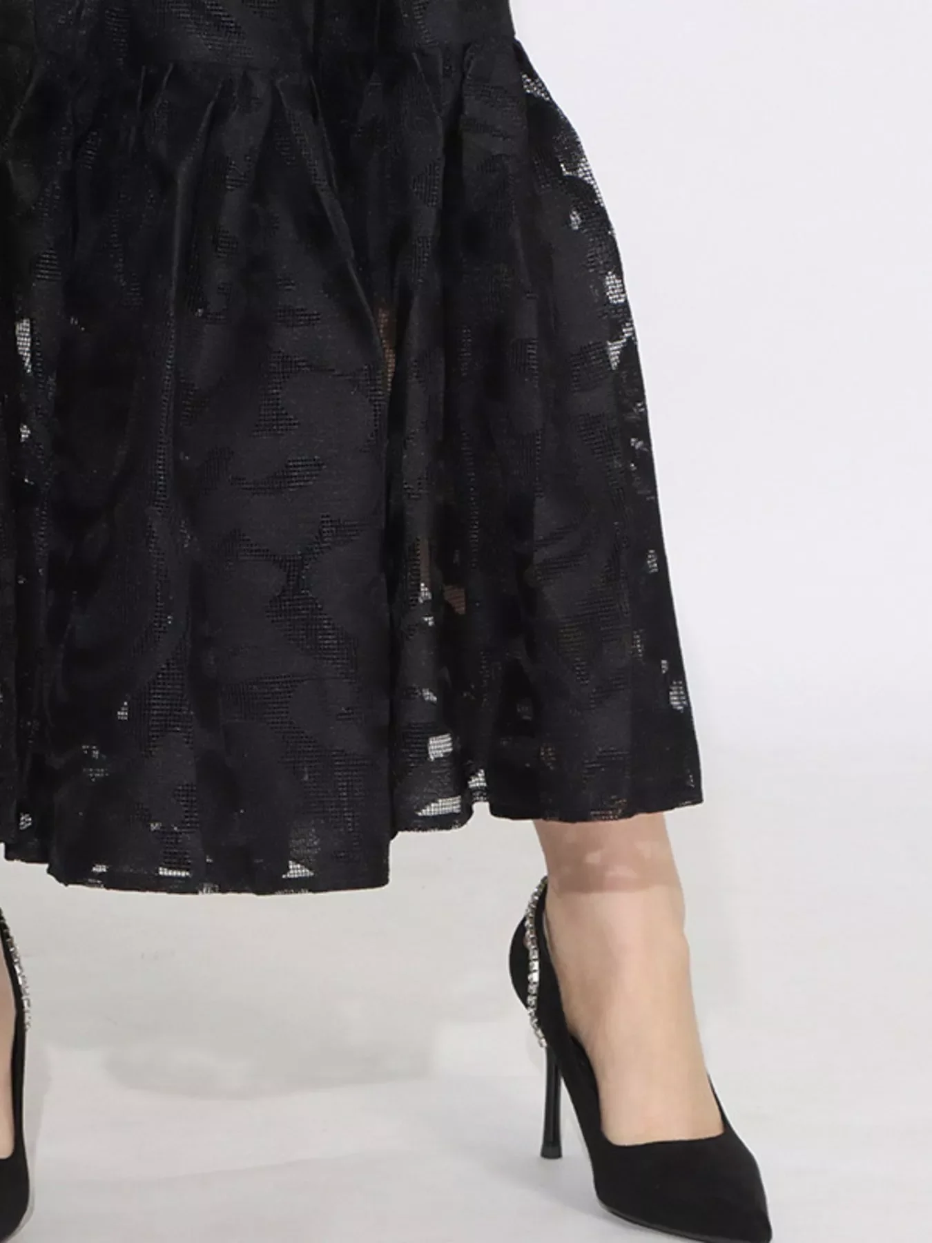 Lace Puff Sleeve Tie Waist Maxi Dress - Image 7