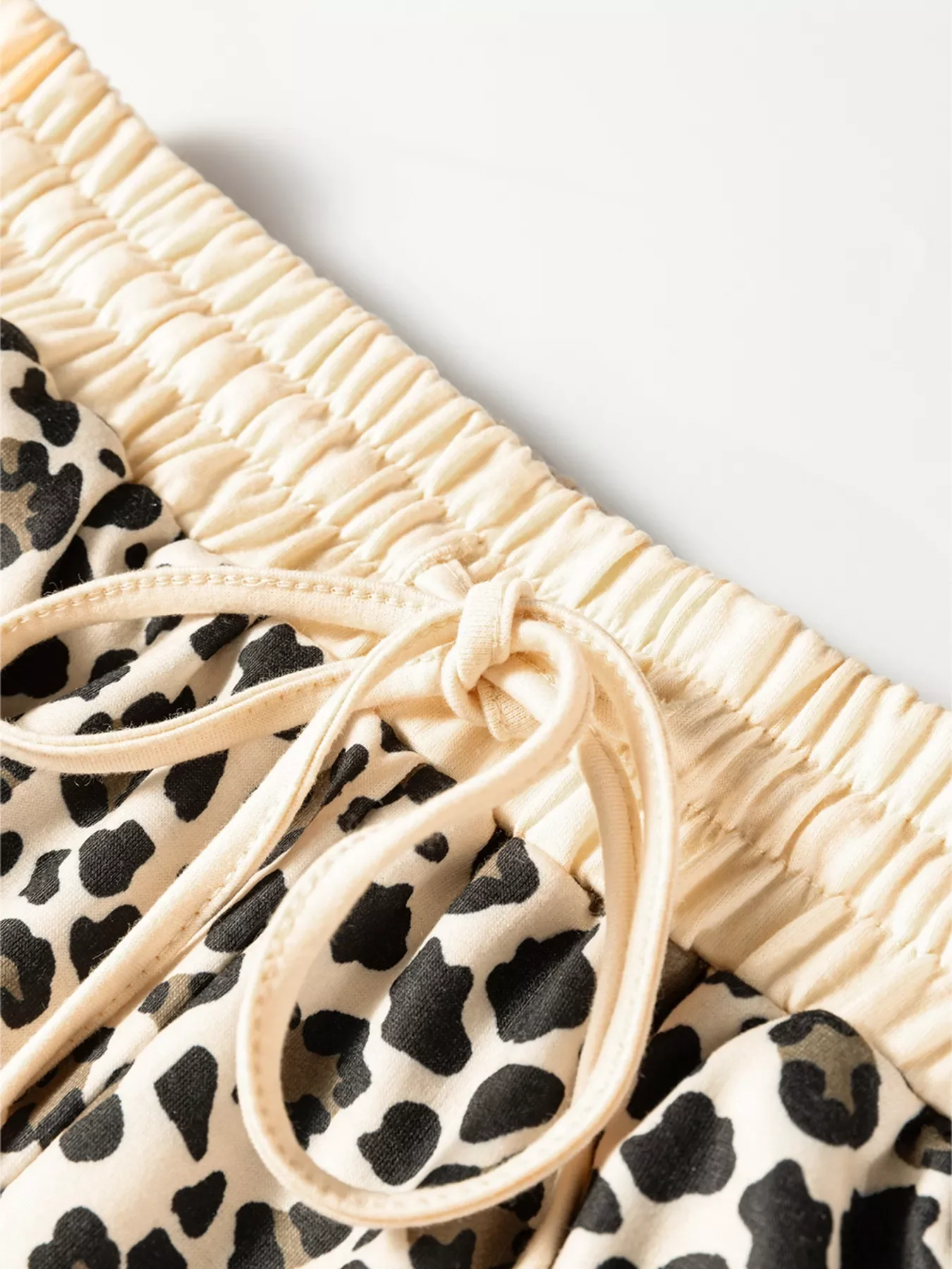 Leopard Print Contrast Trim Long Sleeve Pullover and Drawstring Shorts 2pcs Outfit - Image 6